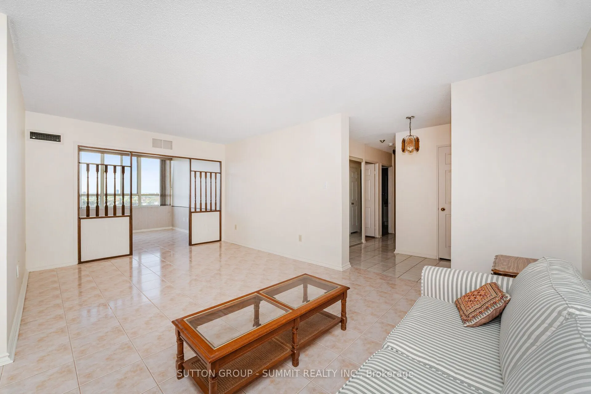 100 County Court Boulevard, #1005
