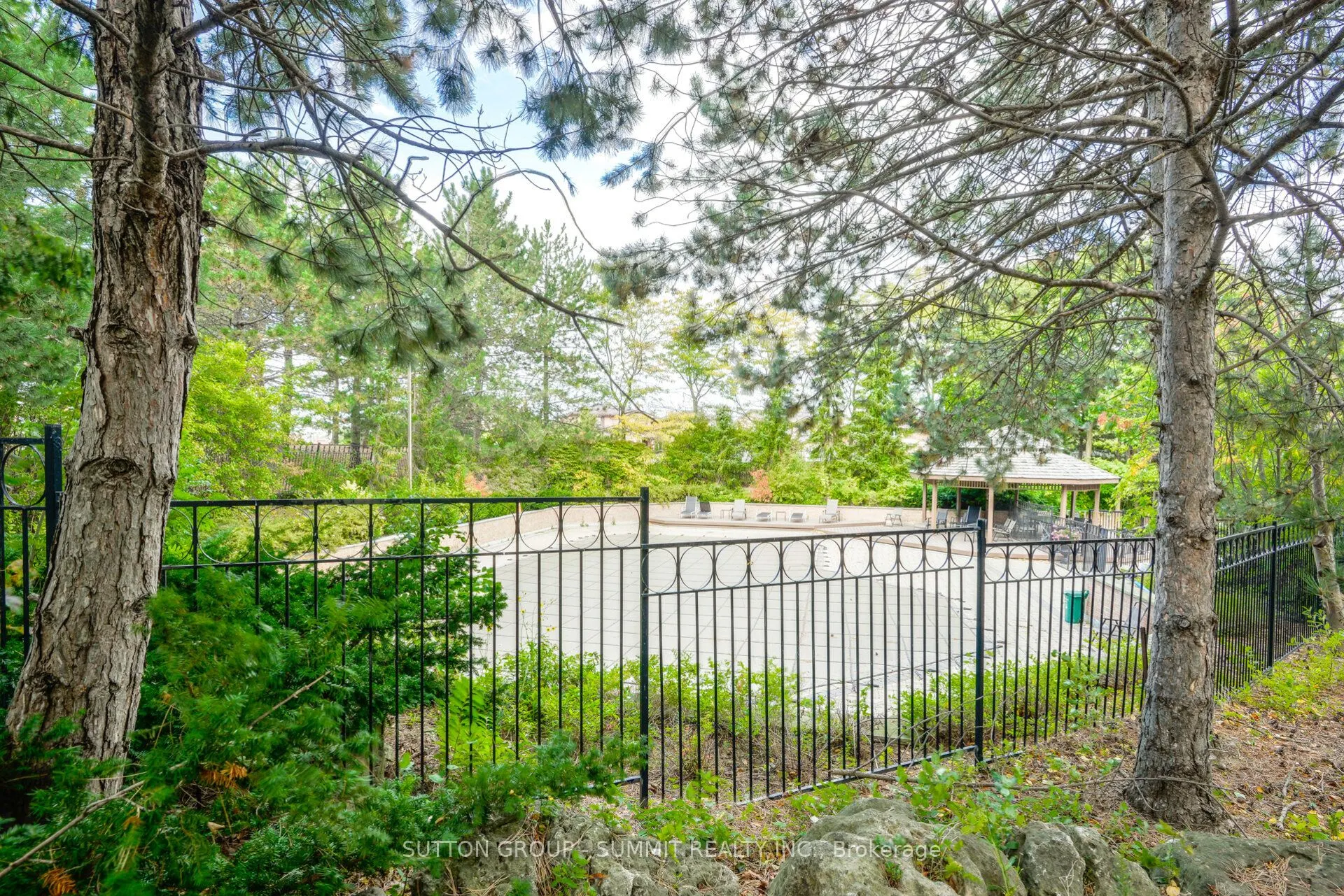 100 County Court Boulevard, #1005