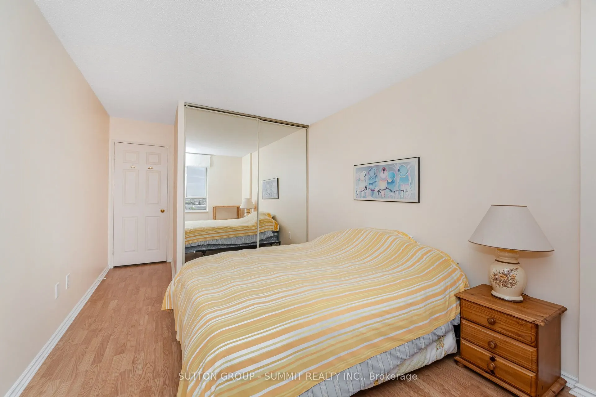 100 County Court Boulevard, #1005