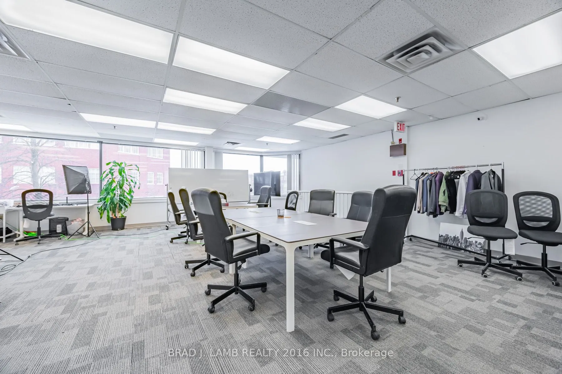 2600 Skymark Avenue, #5-201