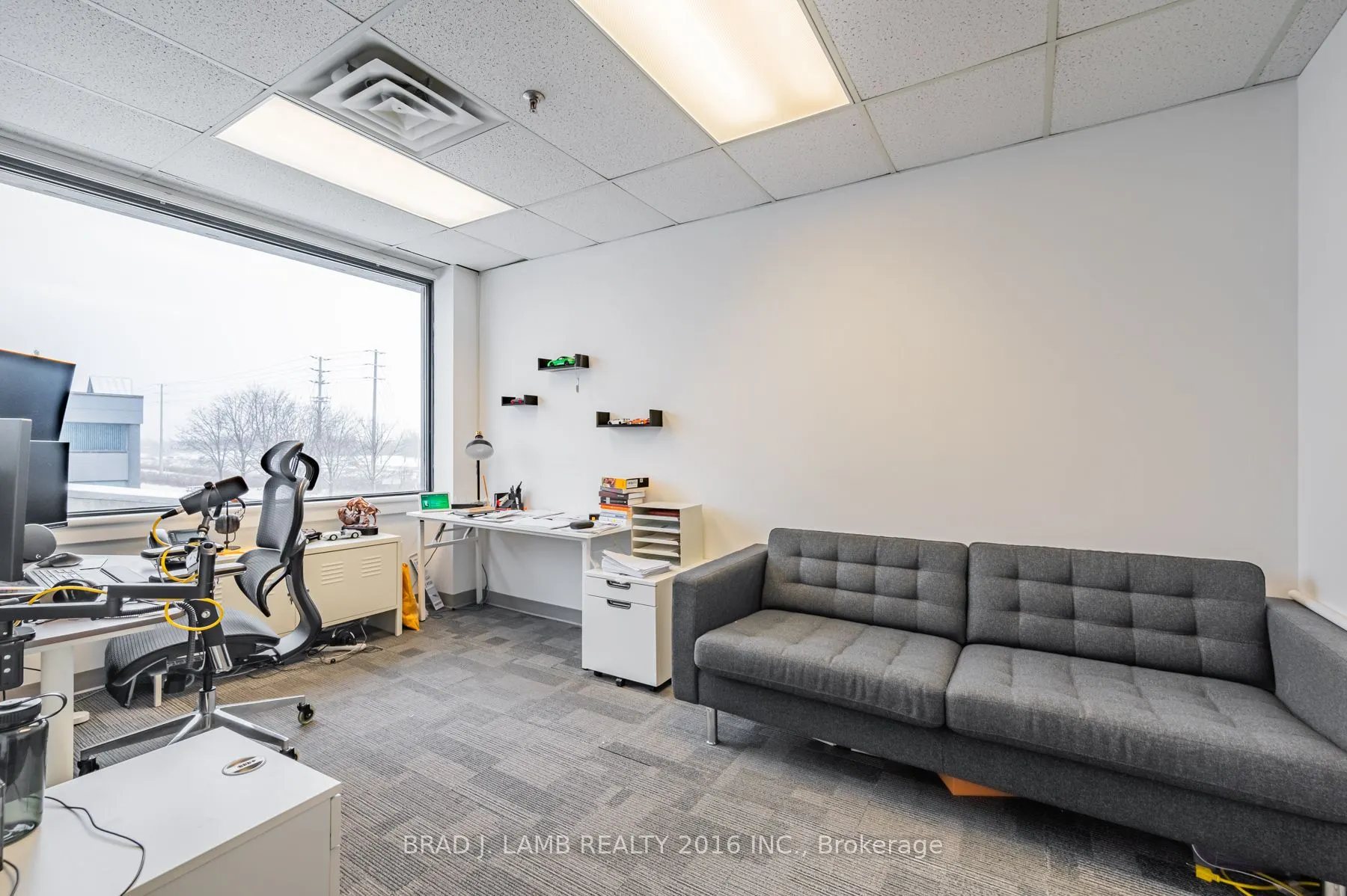2600 Skymark Avenue, #5-201