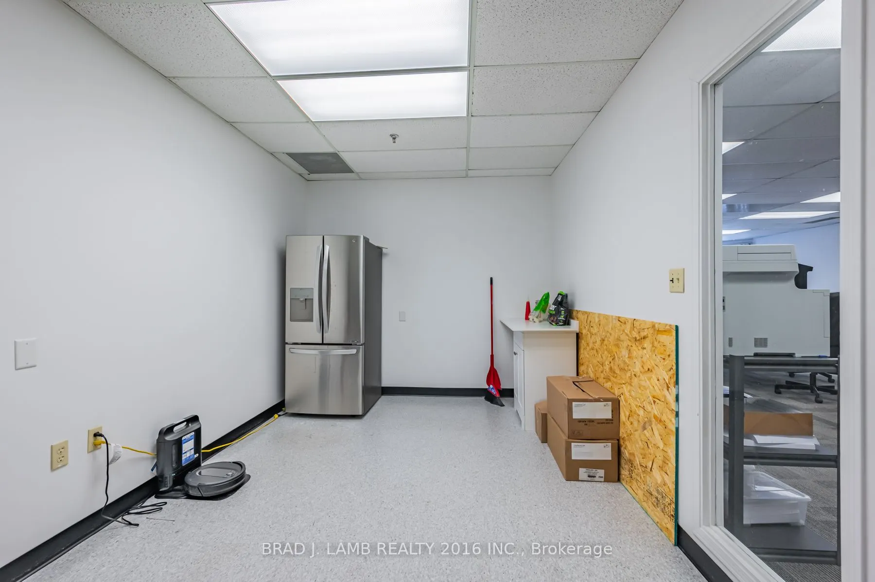 2600 Skymark Avenue, #5-201