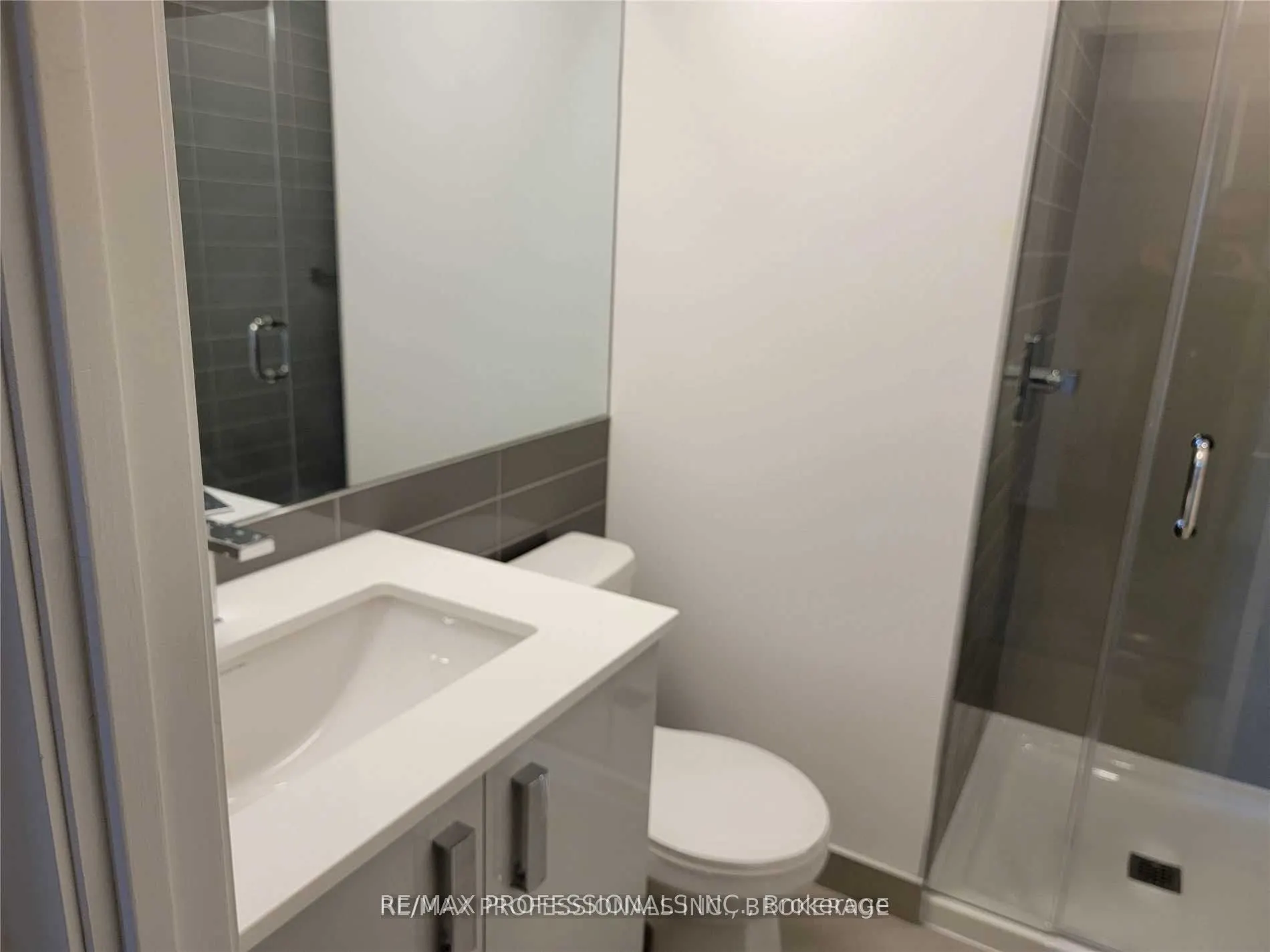 30 Gibbs Road, #3006