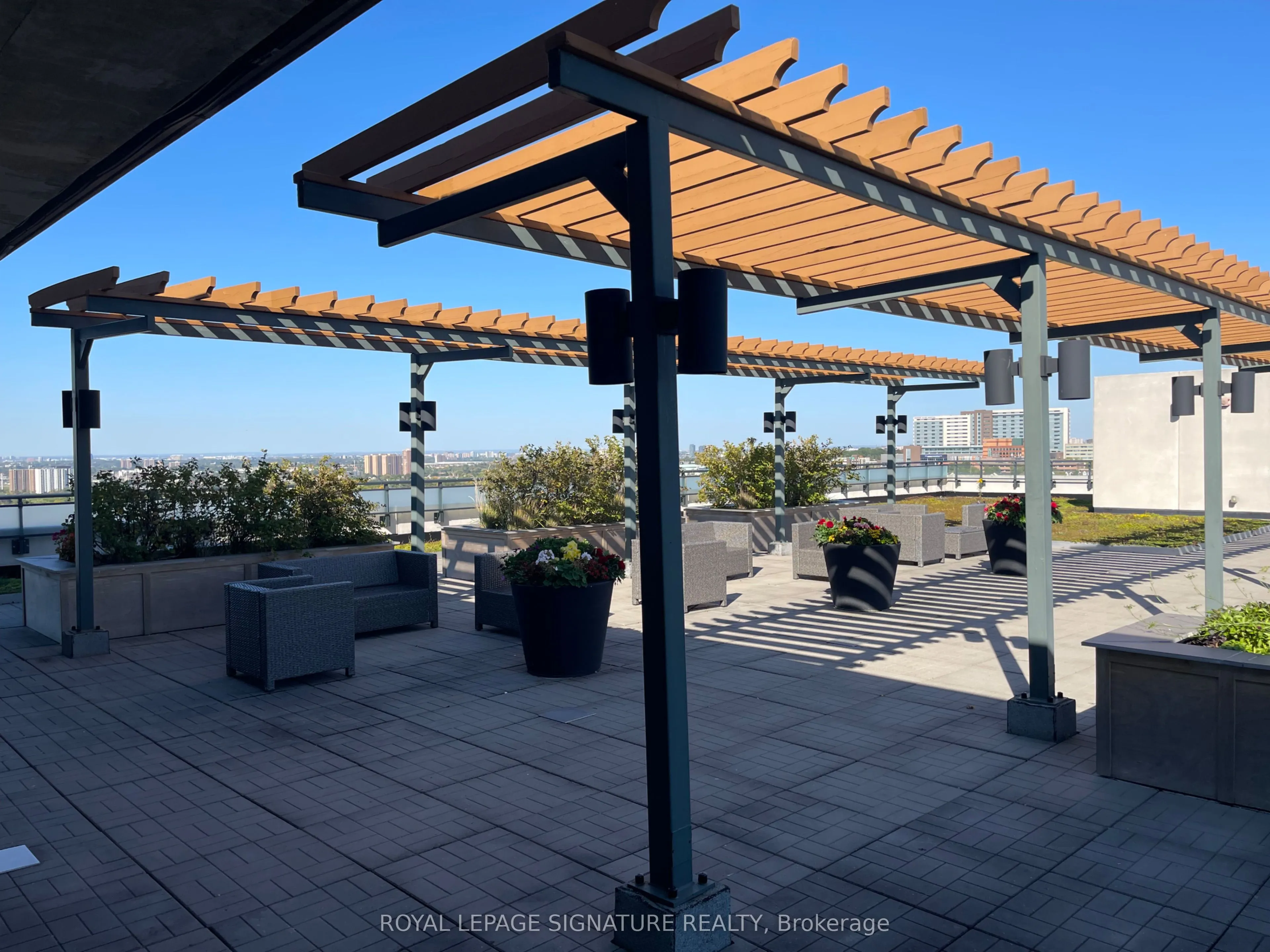 2522 Keele Street, #401