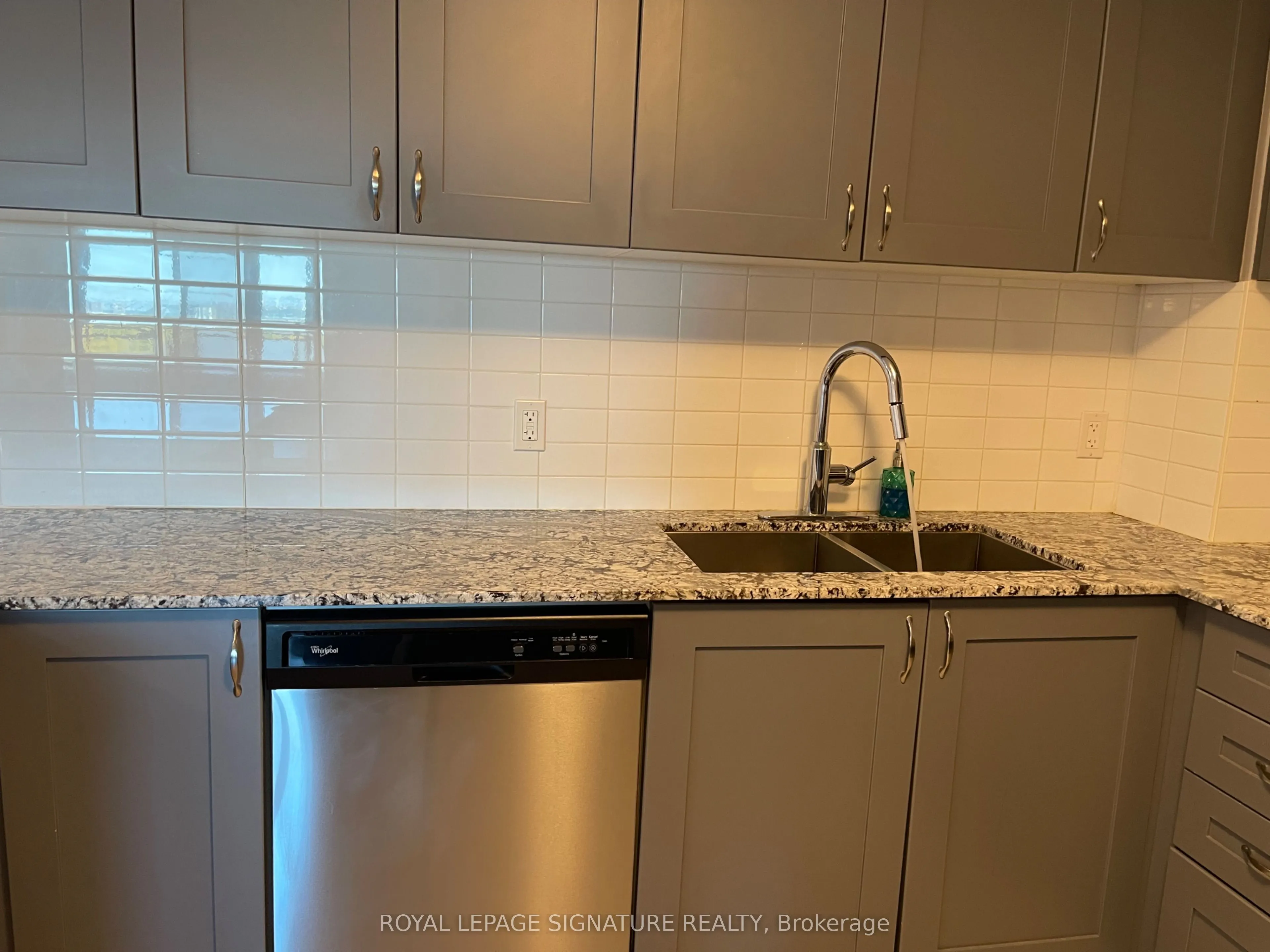 2522 Keele Street, #401
