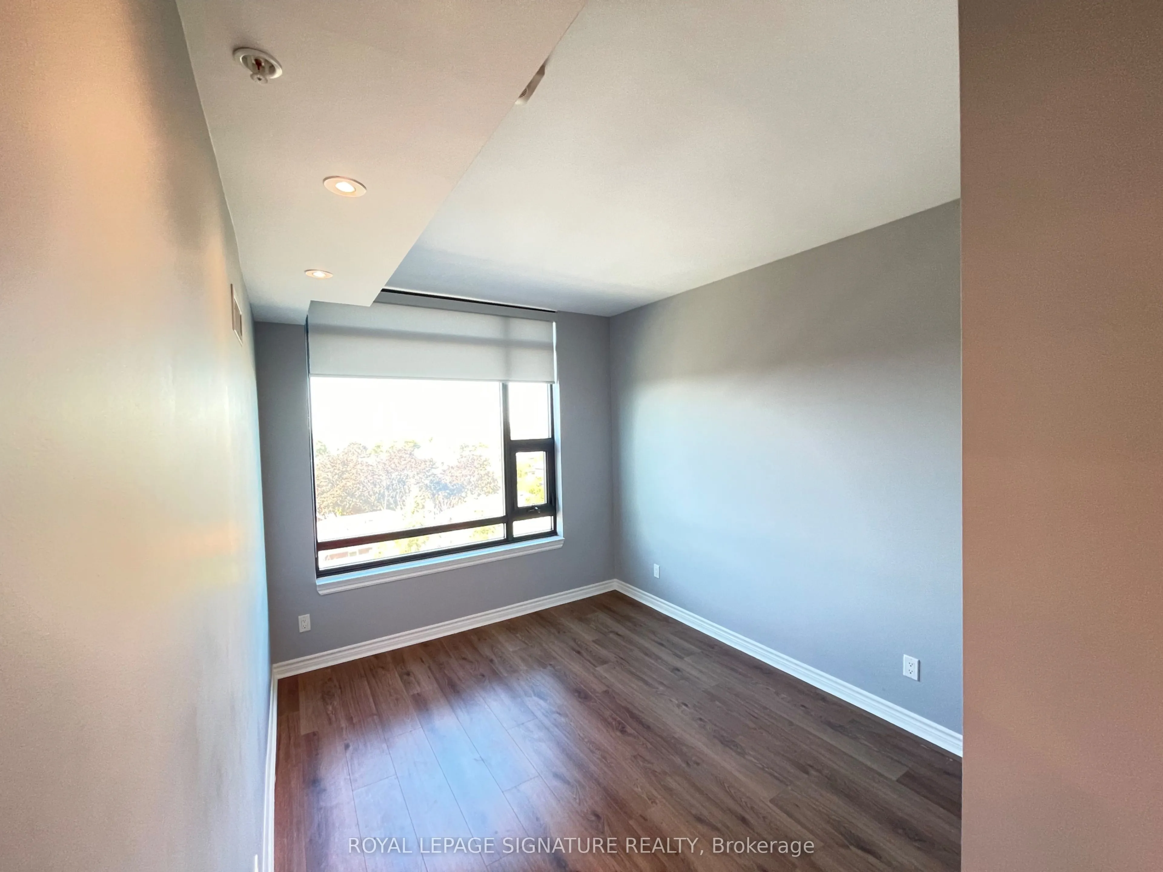 2522 Keele Street, #401