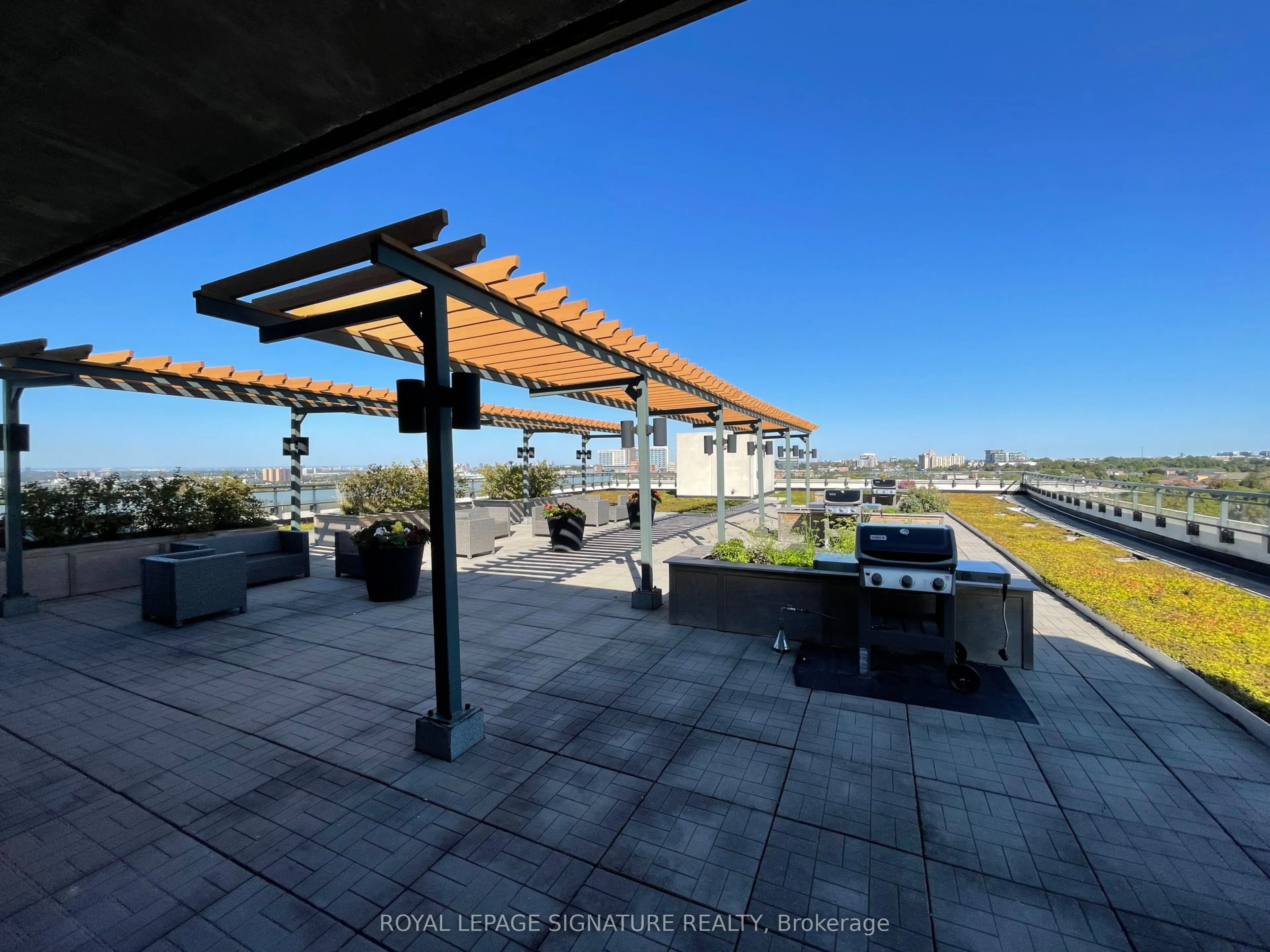 2522 Keele Street, #401