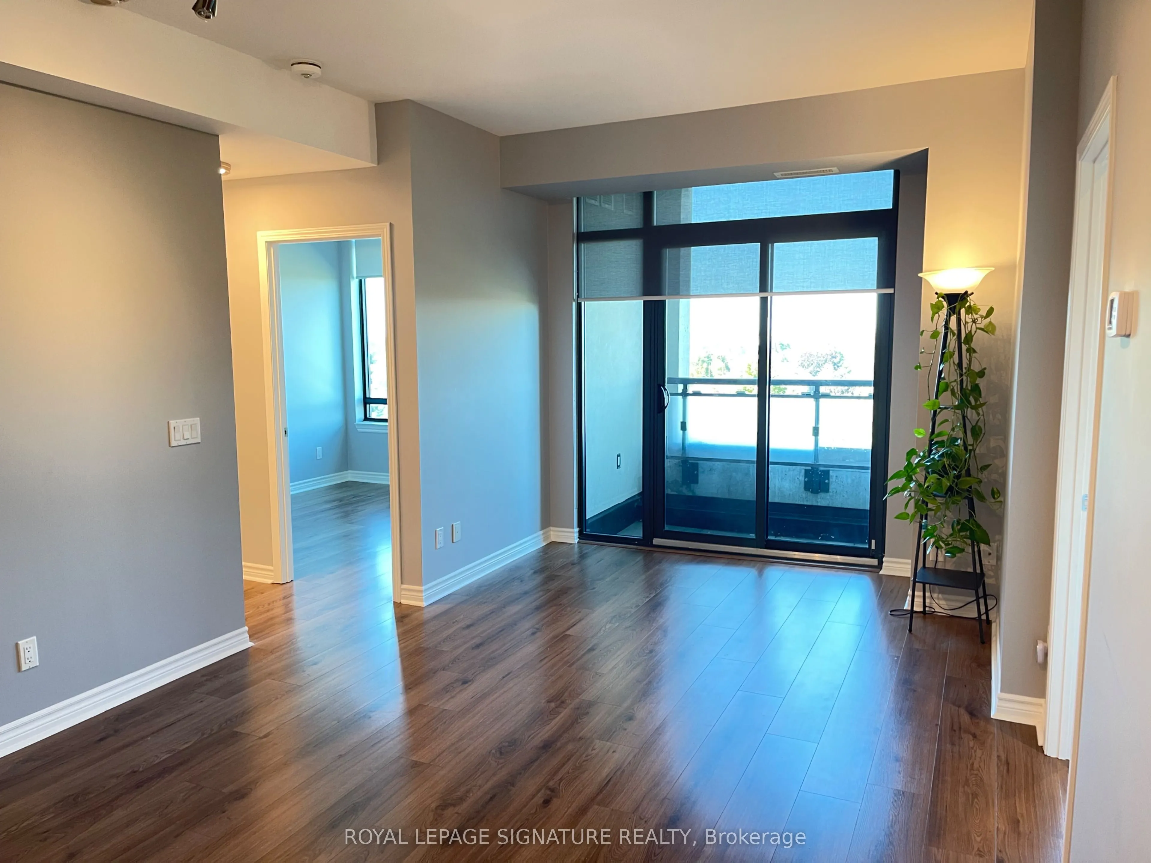 2522 Keele Street, #401