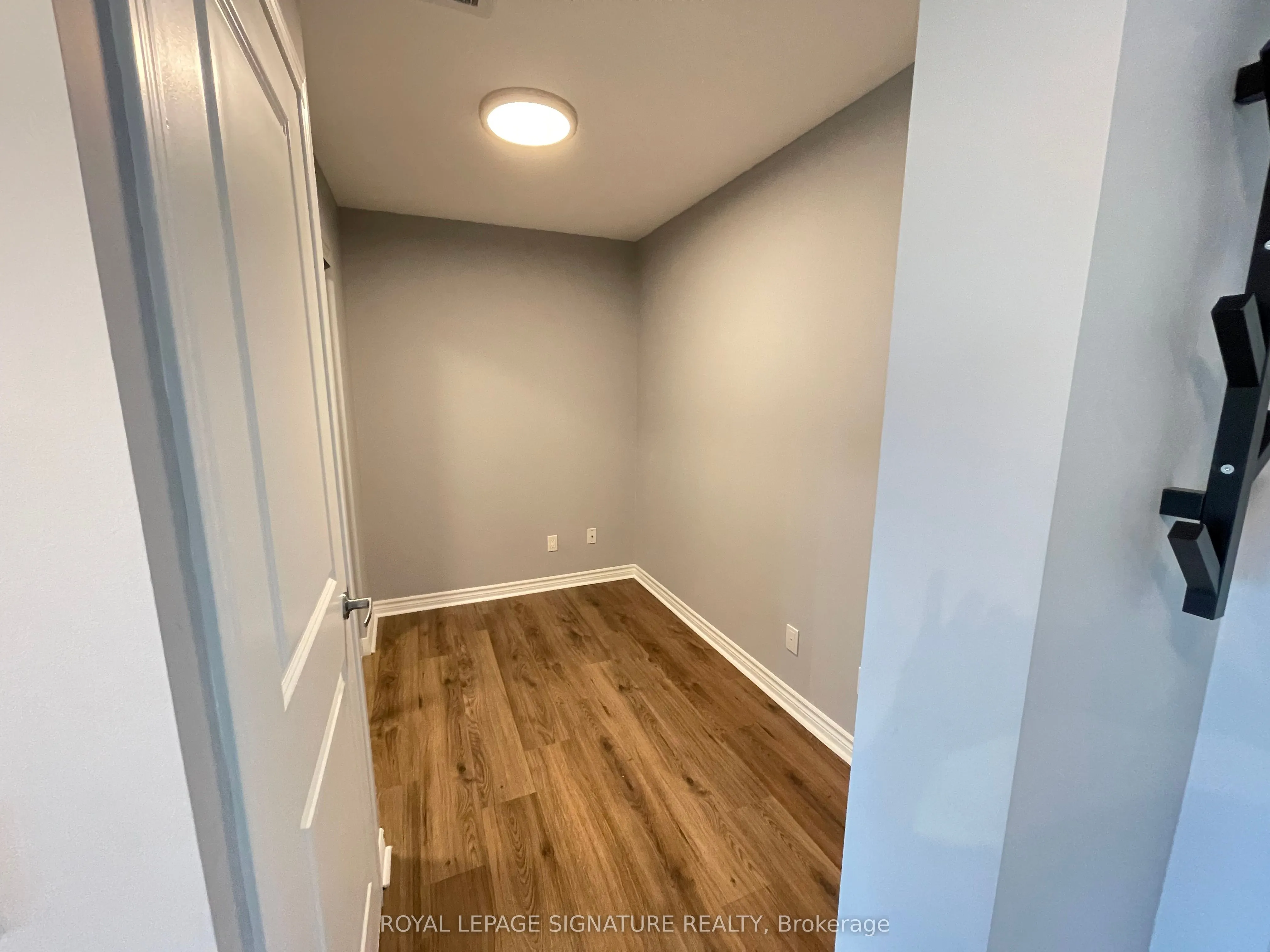 2522 Keele Street, #401
