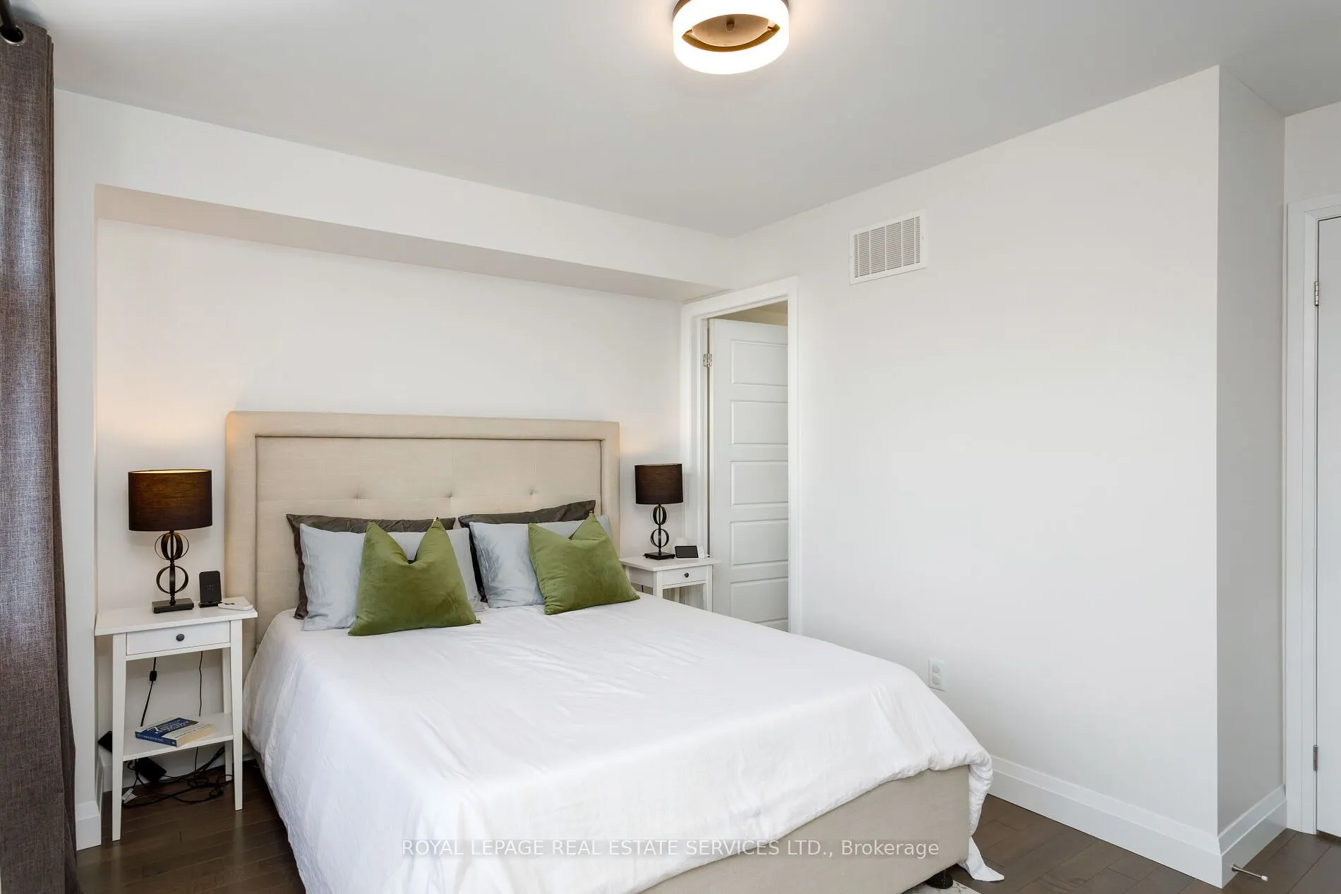 405 Plains Road E, #22