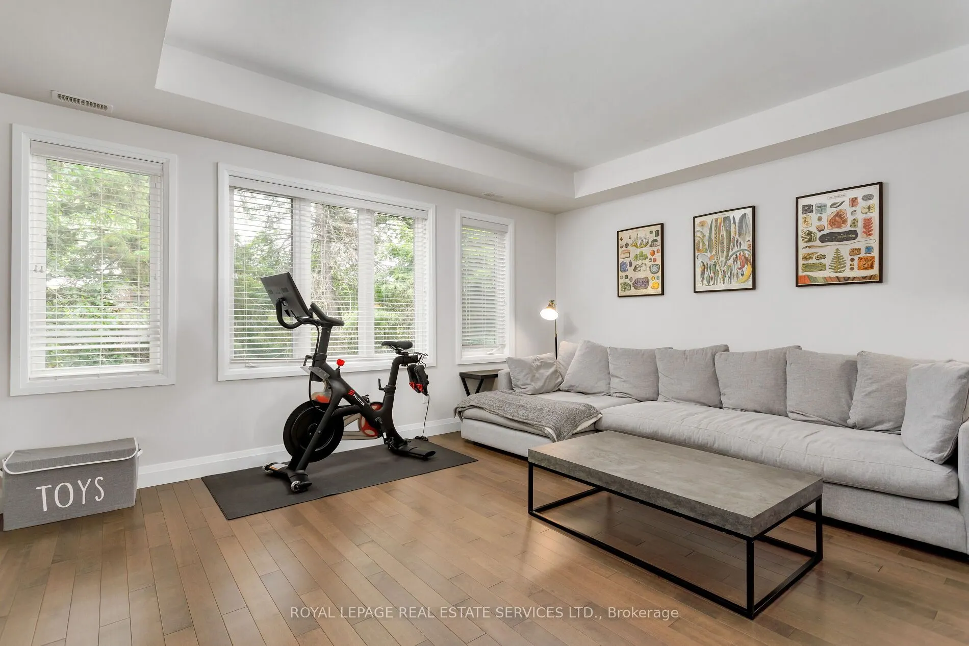 405 Plains Road E, #22