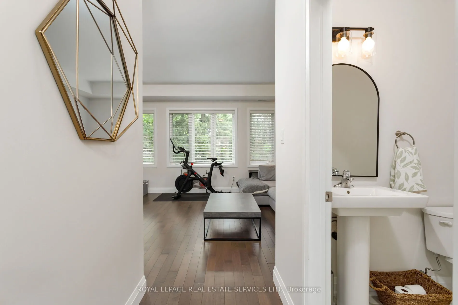 405 Plains Road E, #22