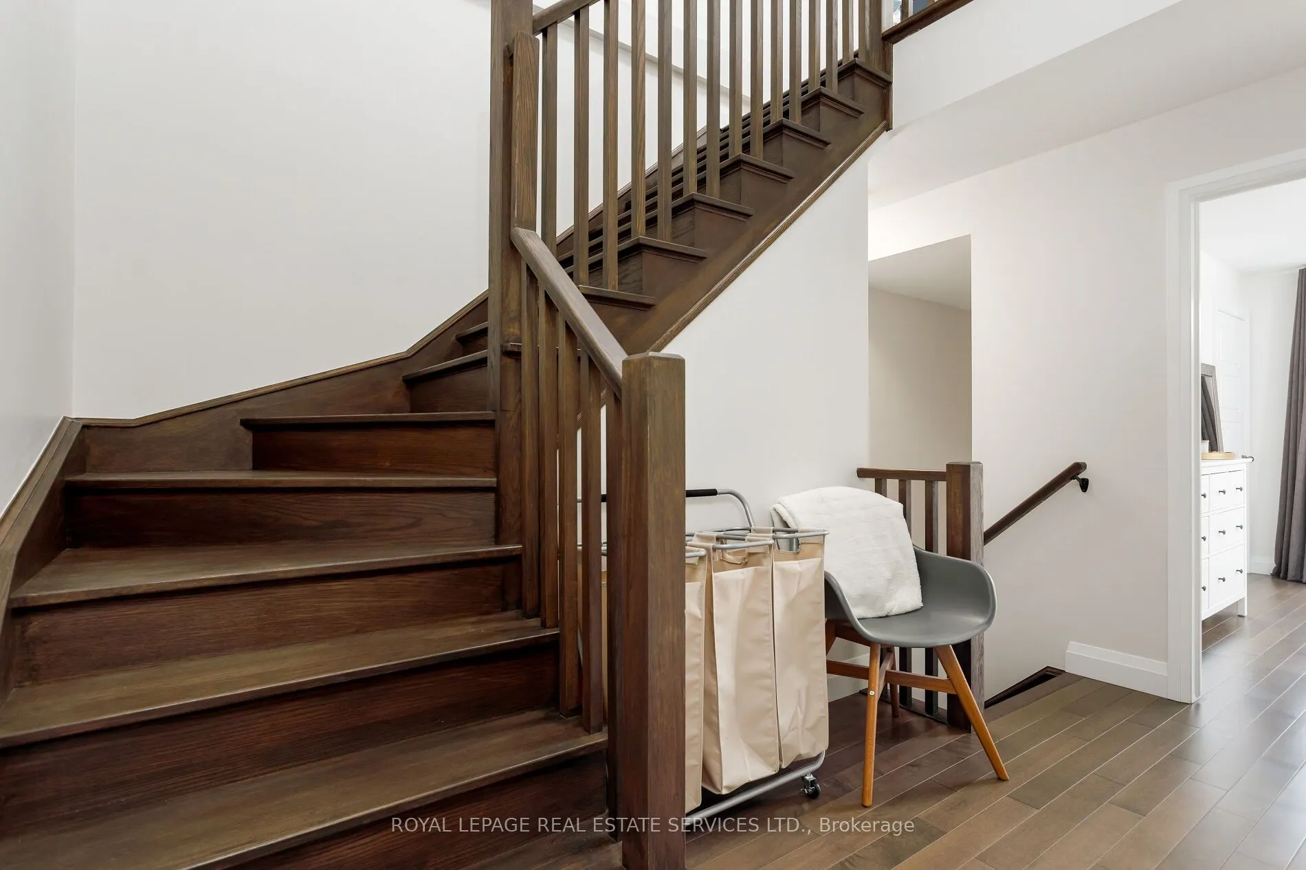 405 Plains Road E, #22