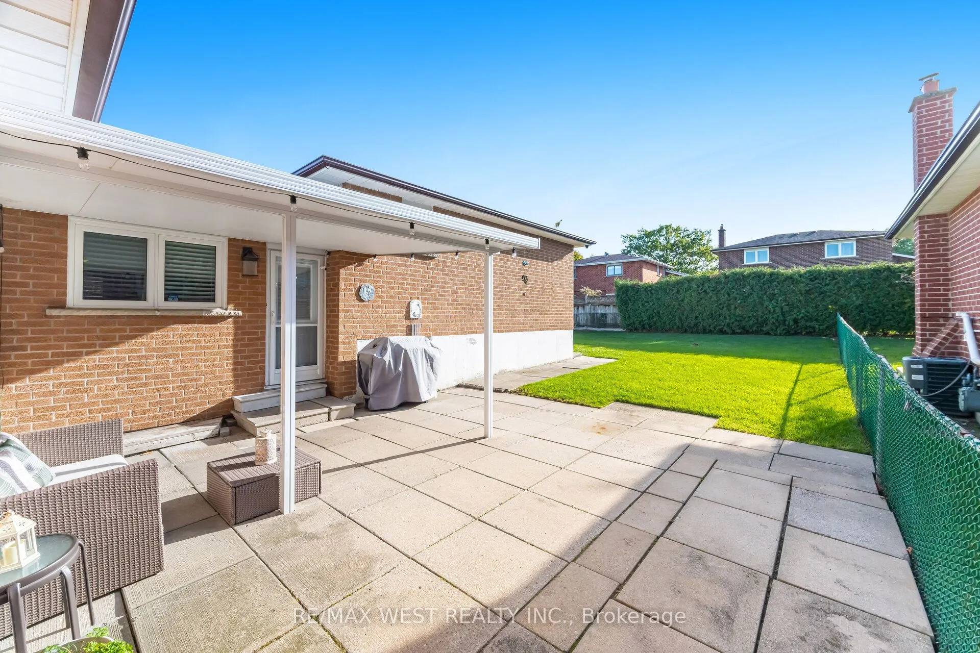 17 Malcolm Crescent