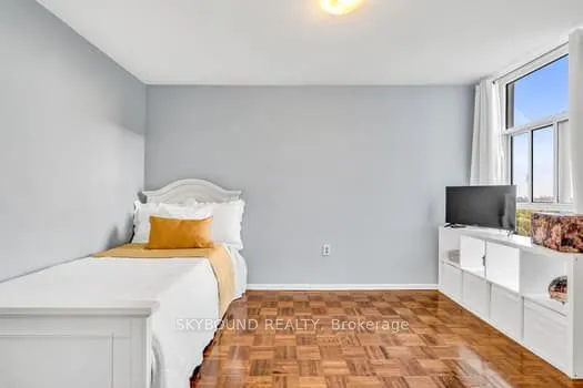 44 Longbourne Drive, #1004