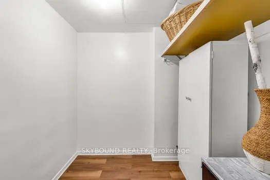 44 Longbourne Drive, #1004