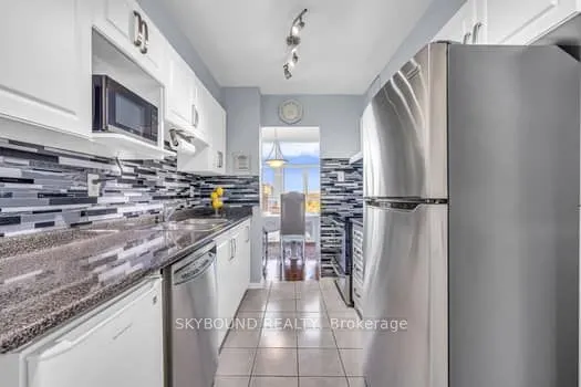 44 Longbourne Drive, #1004