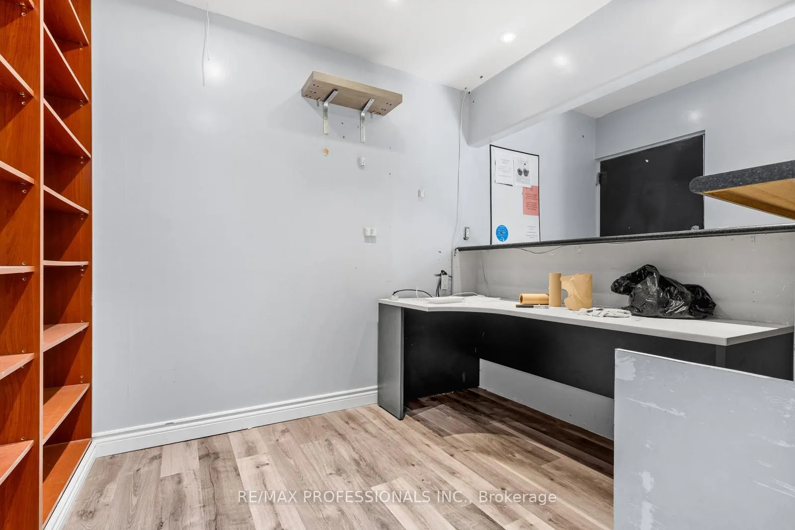 4640 Jane Street, #201