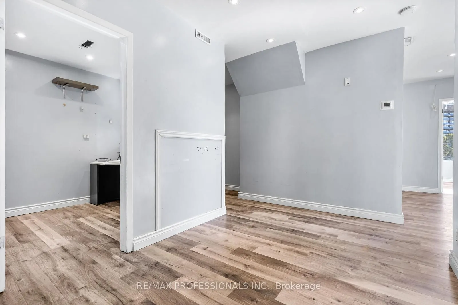 4640 Jane Street, #201