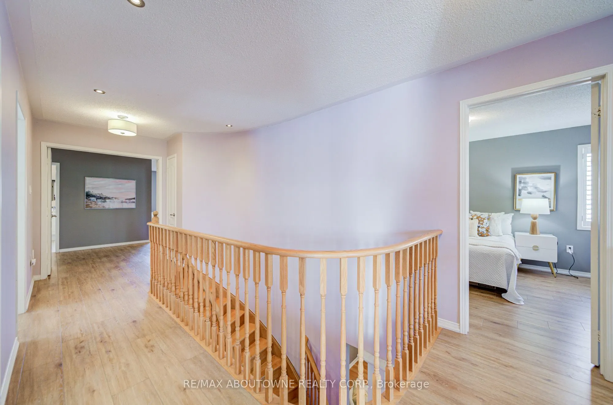3041 Caulfield Crescent