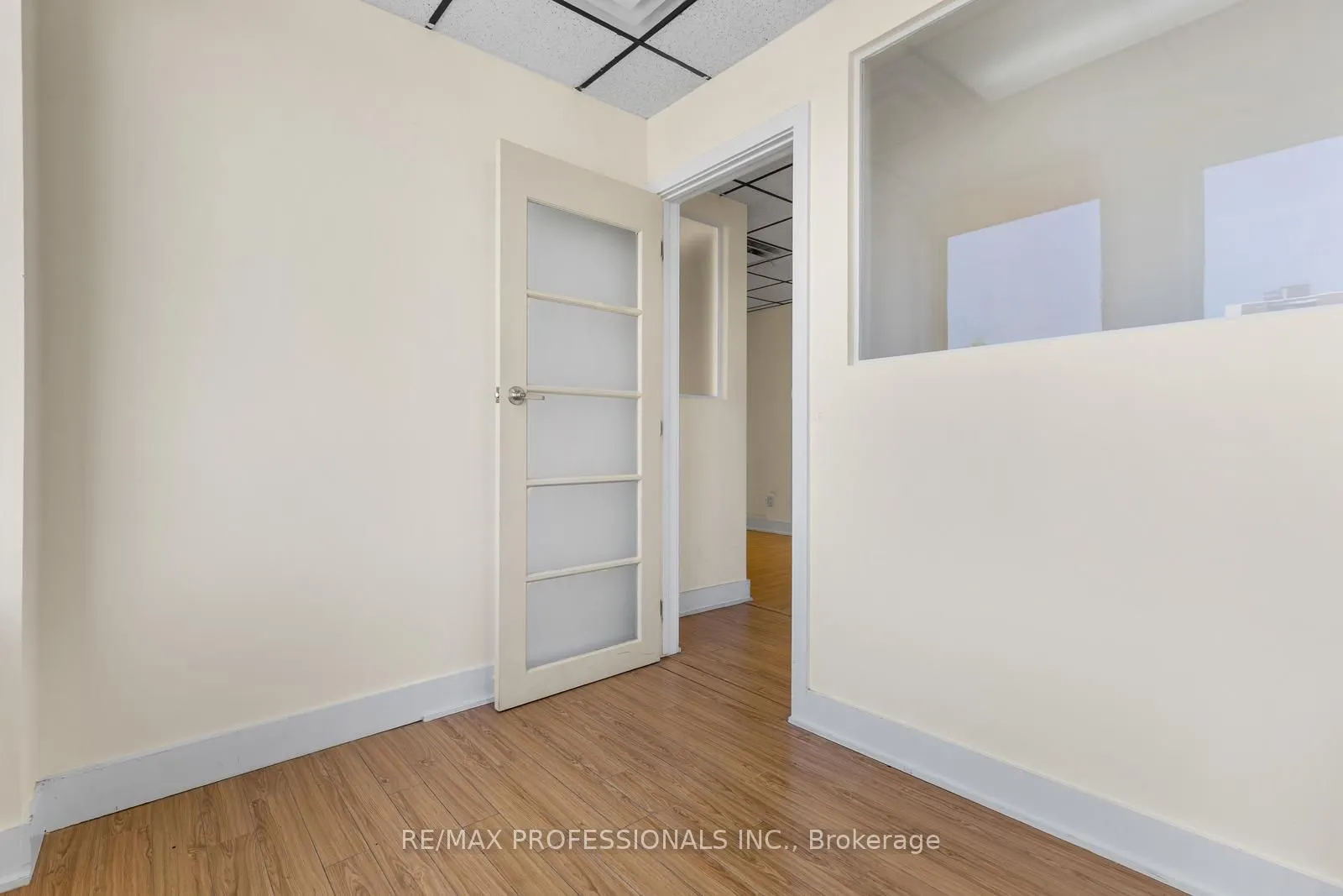 4640 Jane Street, #202