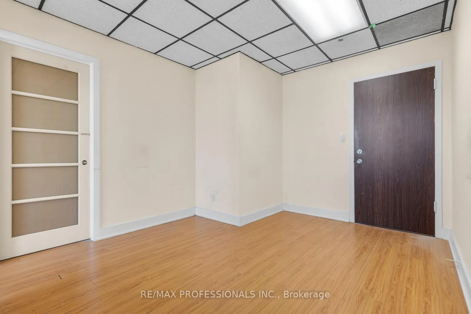 4640 Jane Street, #202