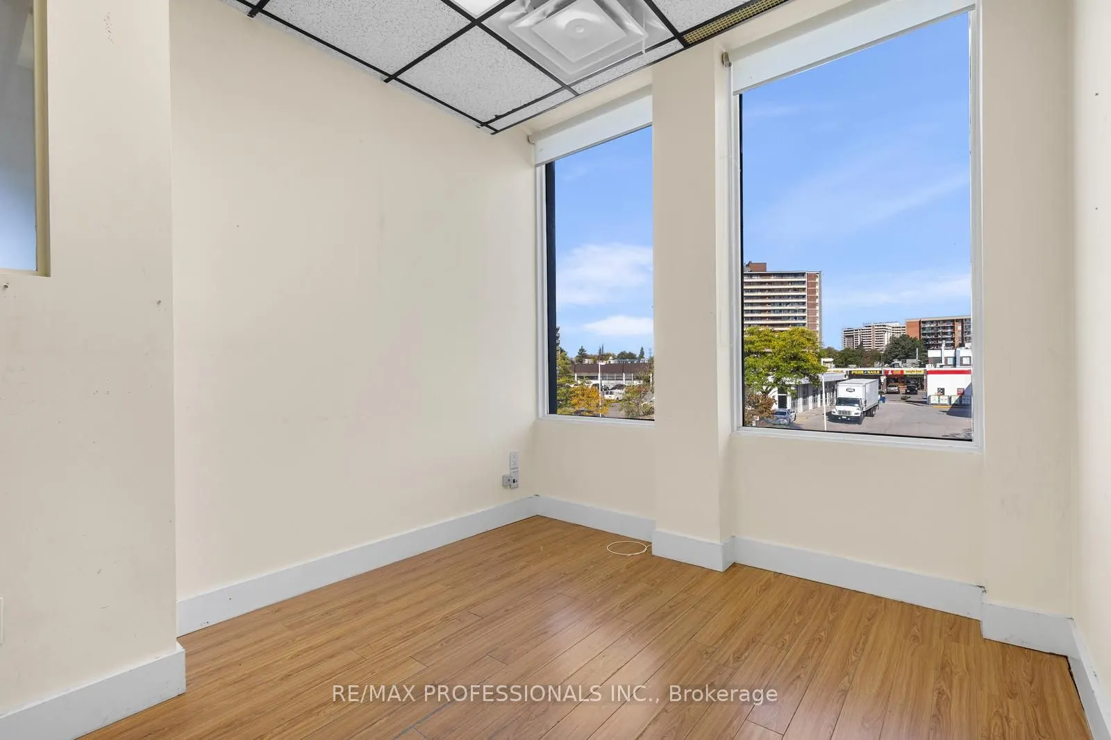4640 Jane Street, #202