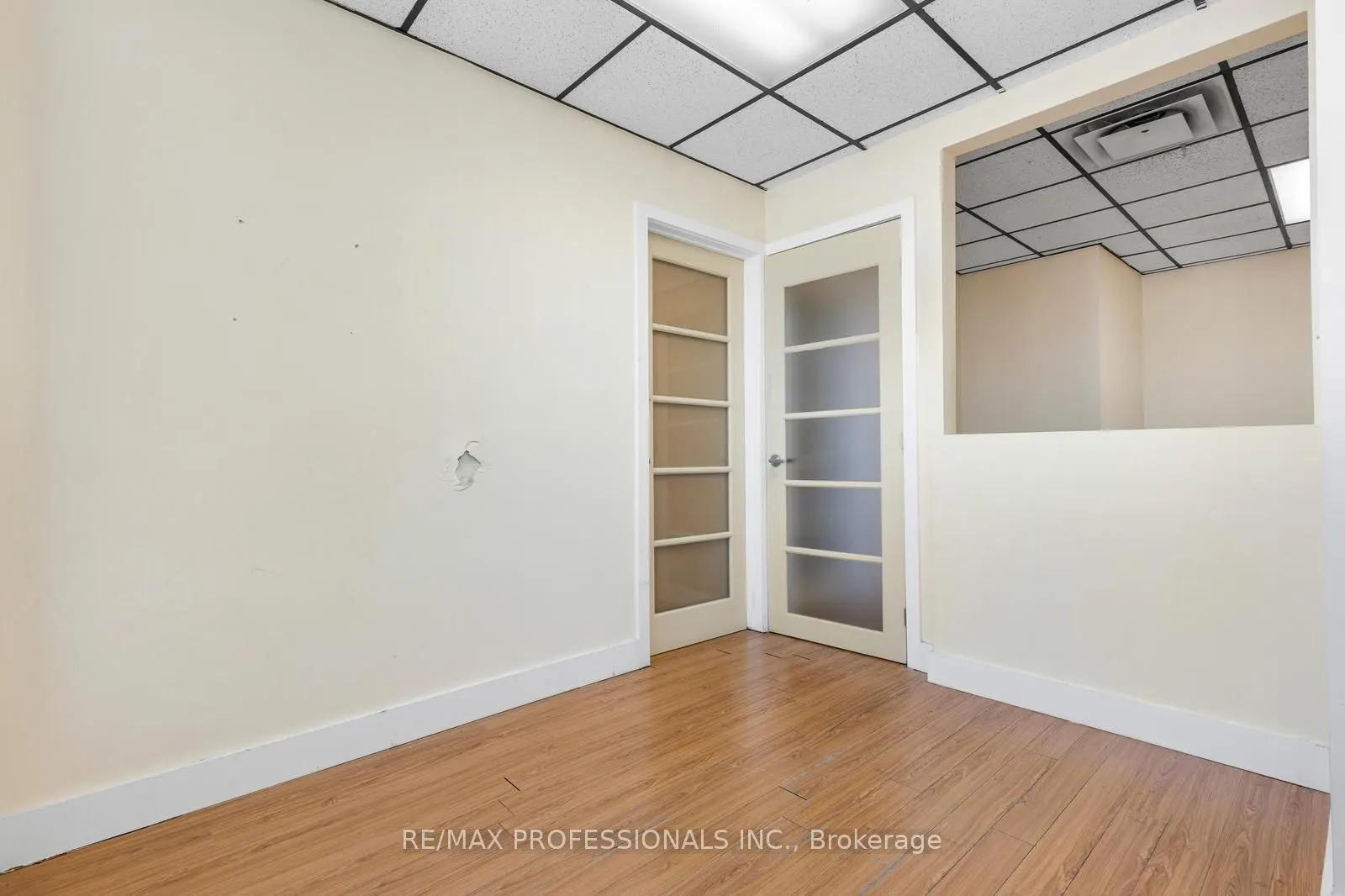 4640 Jane Street, #202