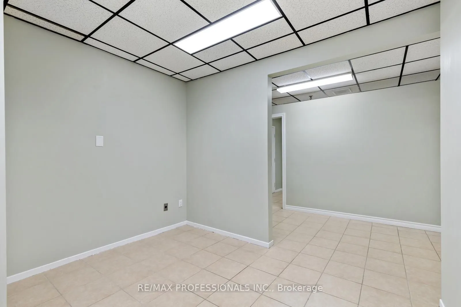 4640 Jane Street, #B3