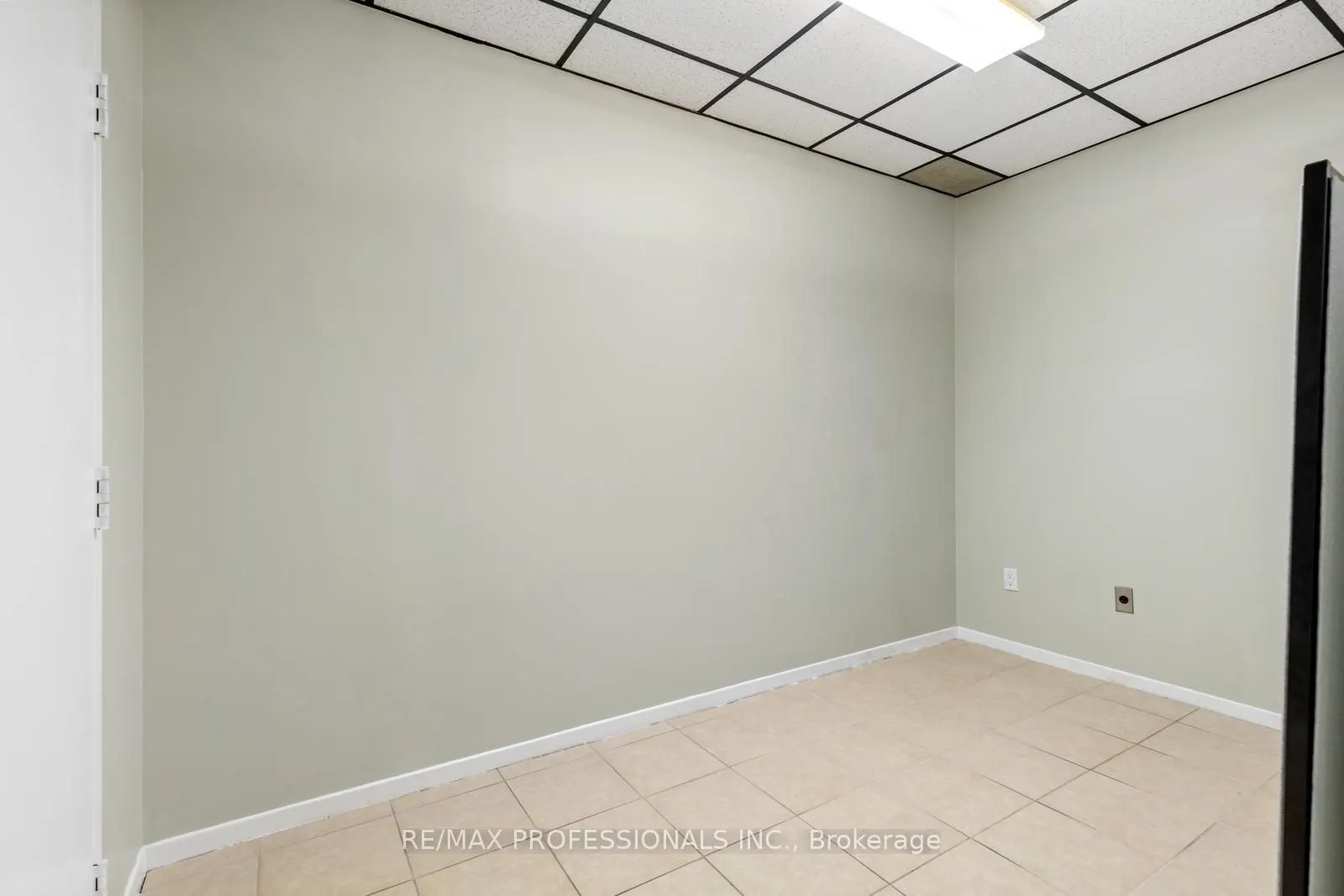 4640 Jane Street, #B3