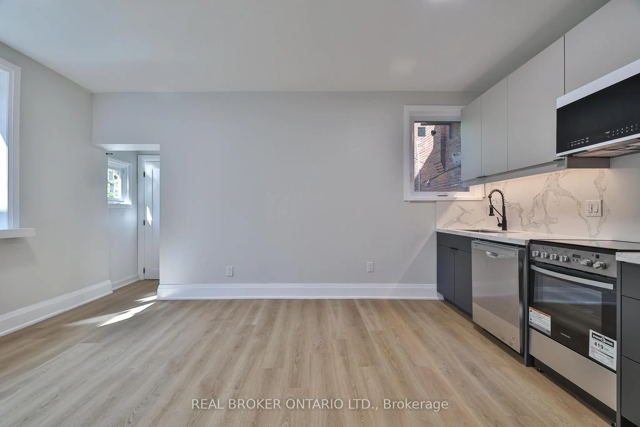 248 Garden Avenue, #Main Floor