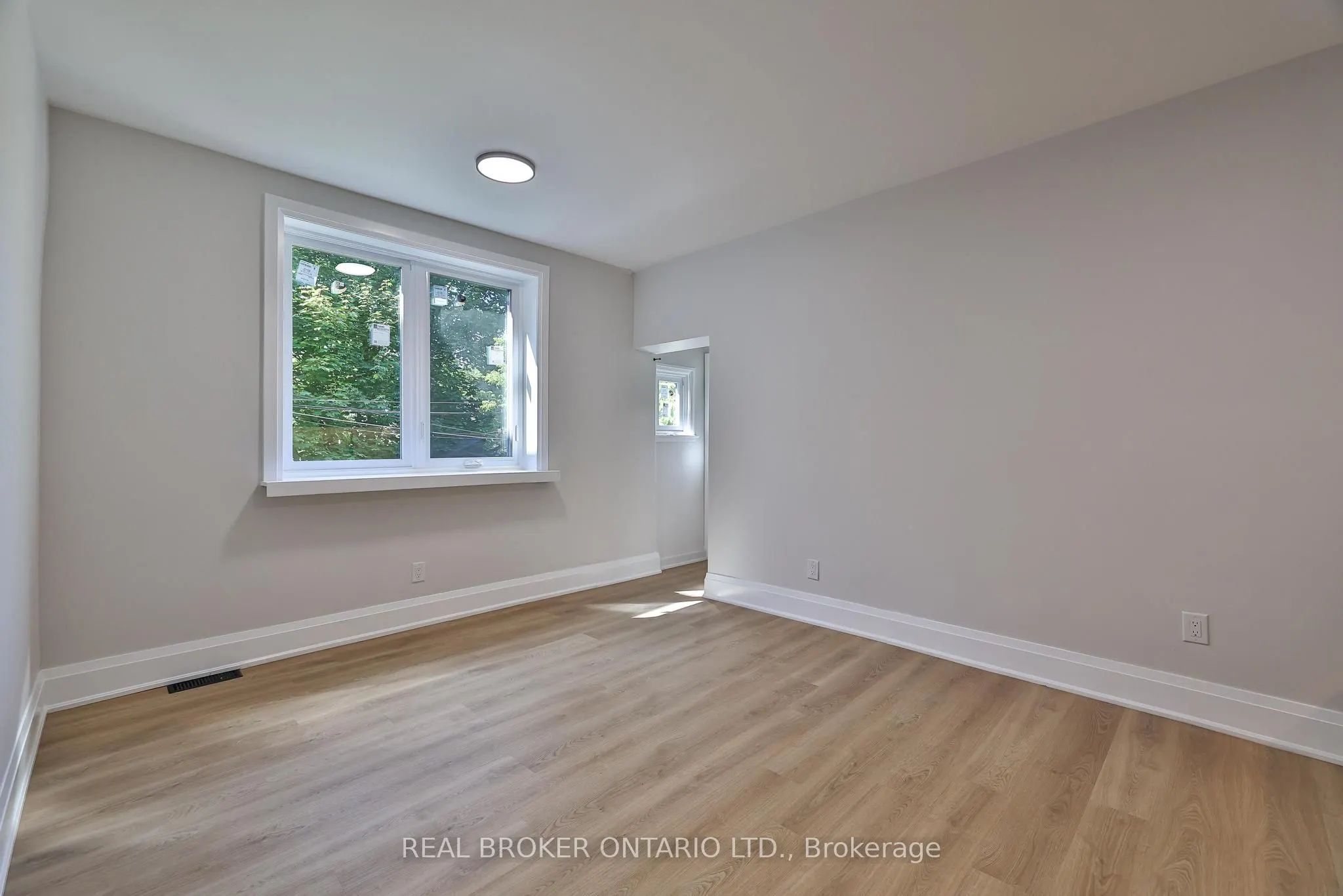 248 Garden Avenue, #Main Floor