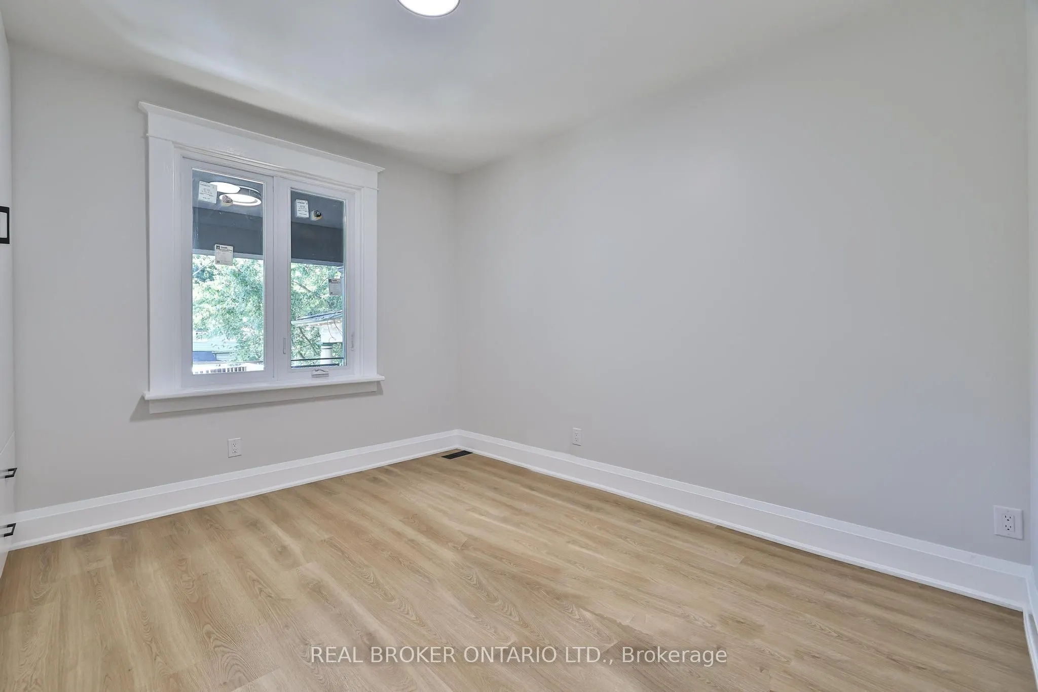 248 Garden Avenue, #Main Floor