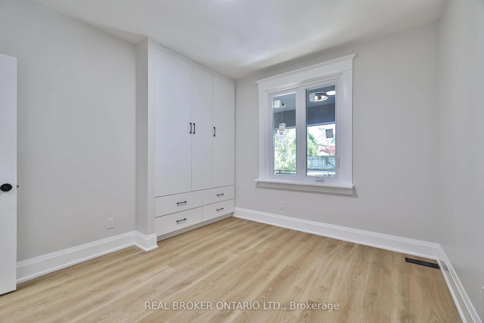 248 Garden Avenue, #Main Floor