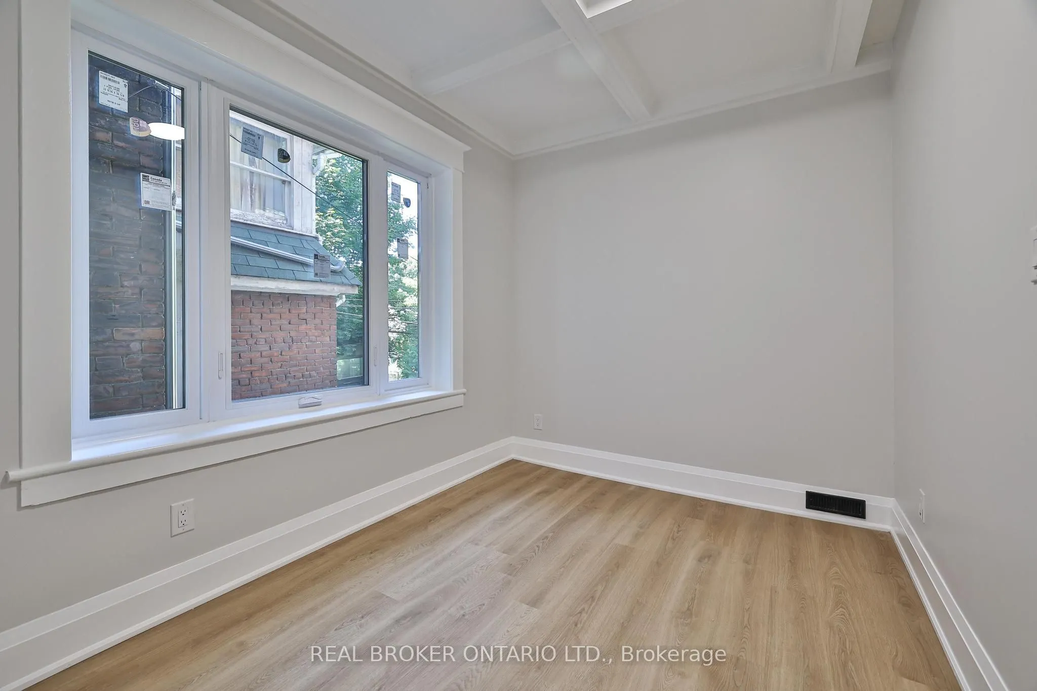 248 Garden Avenue, #Main Floor