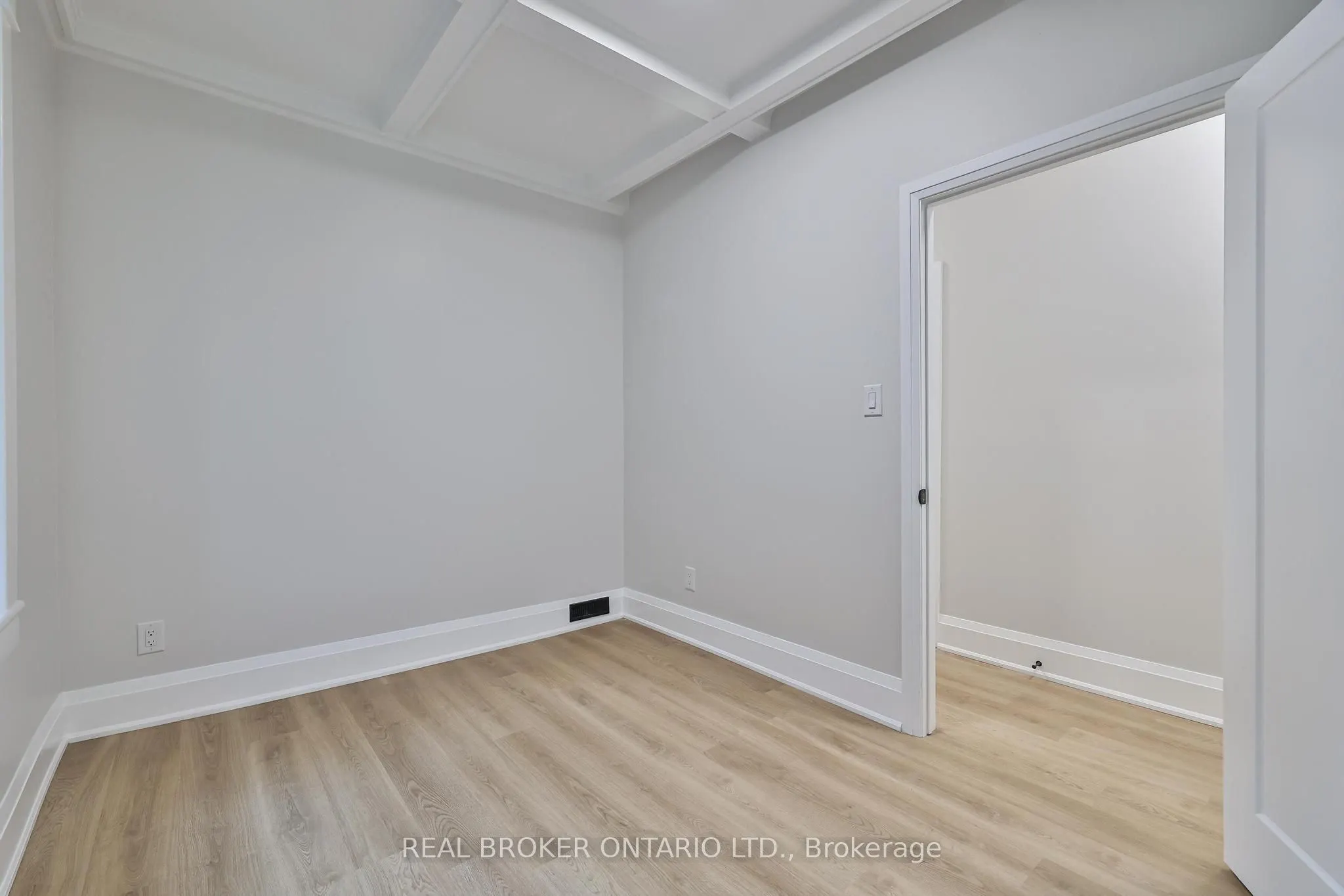 248 Garden Avenue, #Main Floor