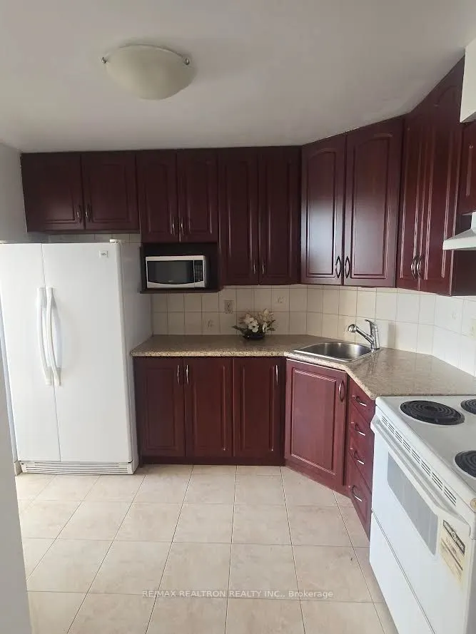 41 Markbrook Lane, #201