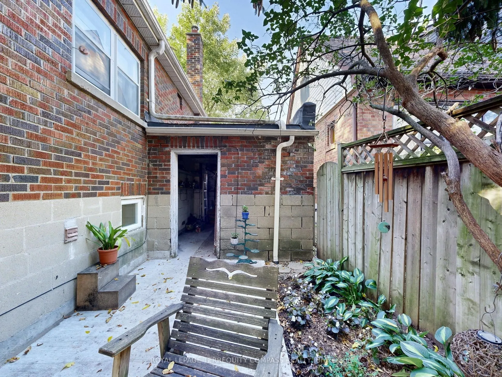 219 King Street