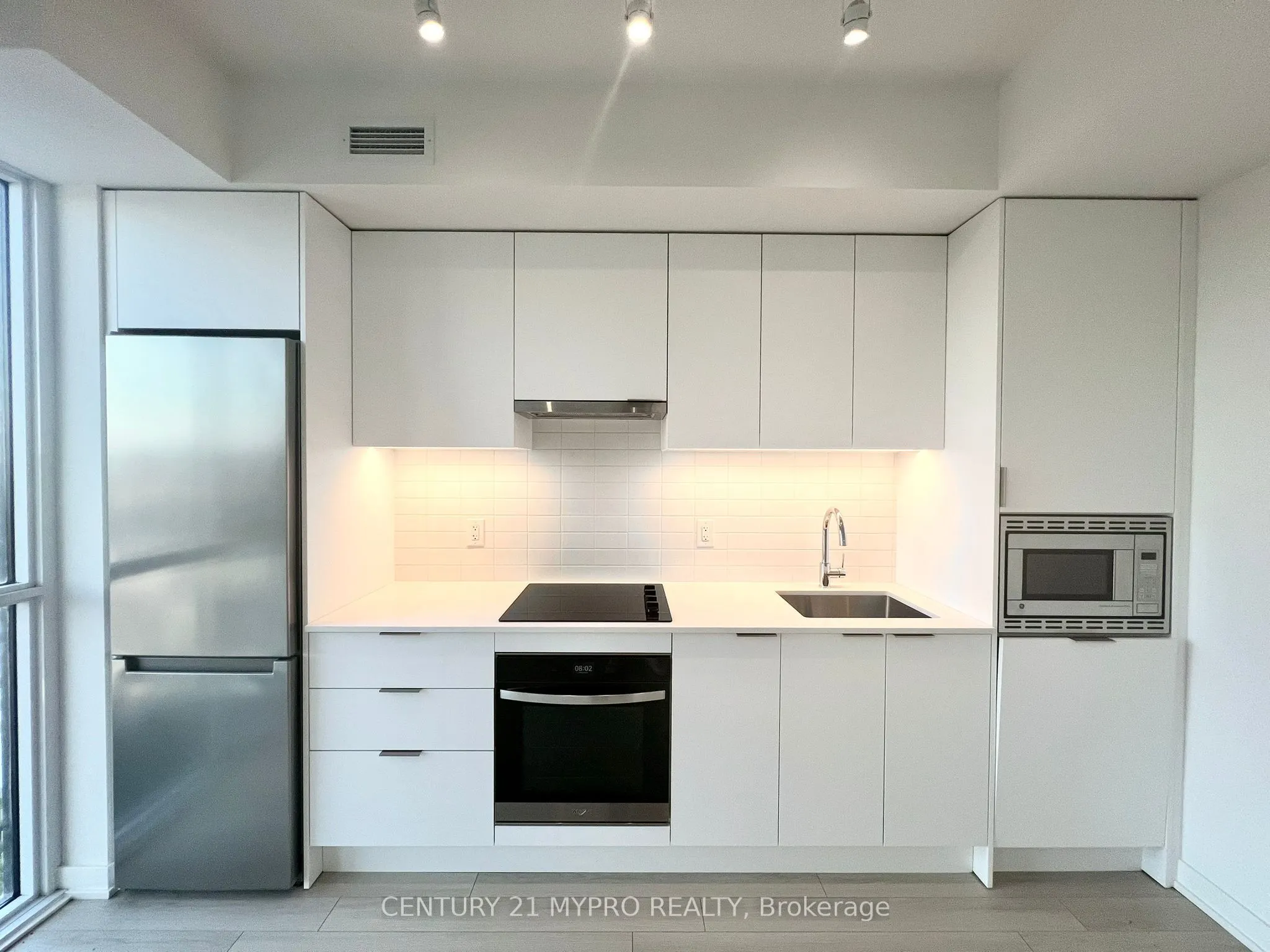 3079 Trafalgar Road, #808