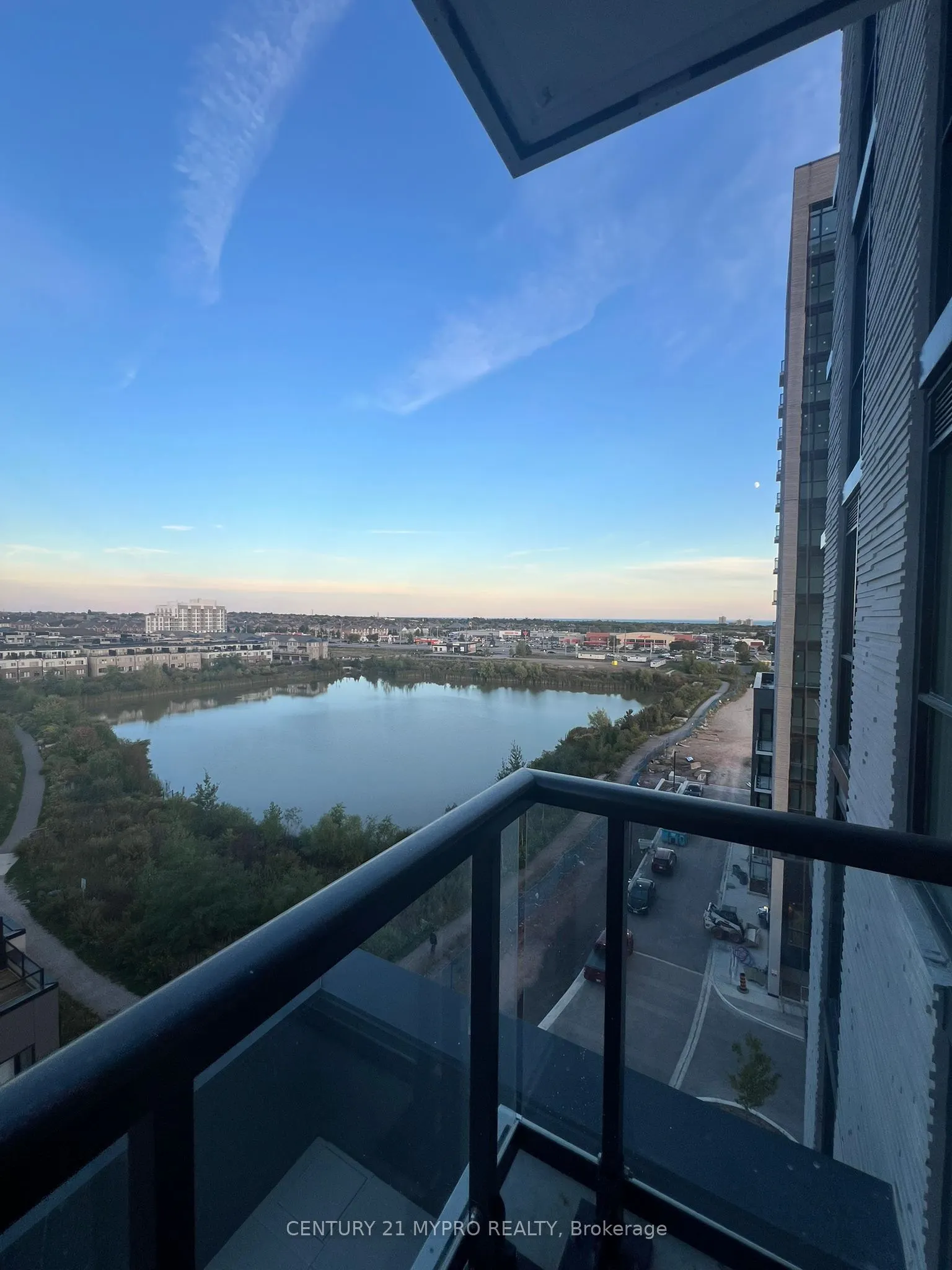 3079 Trafalgar Road, #808