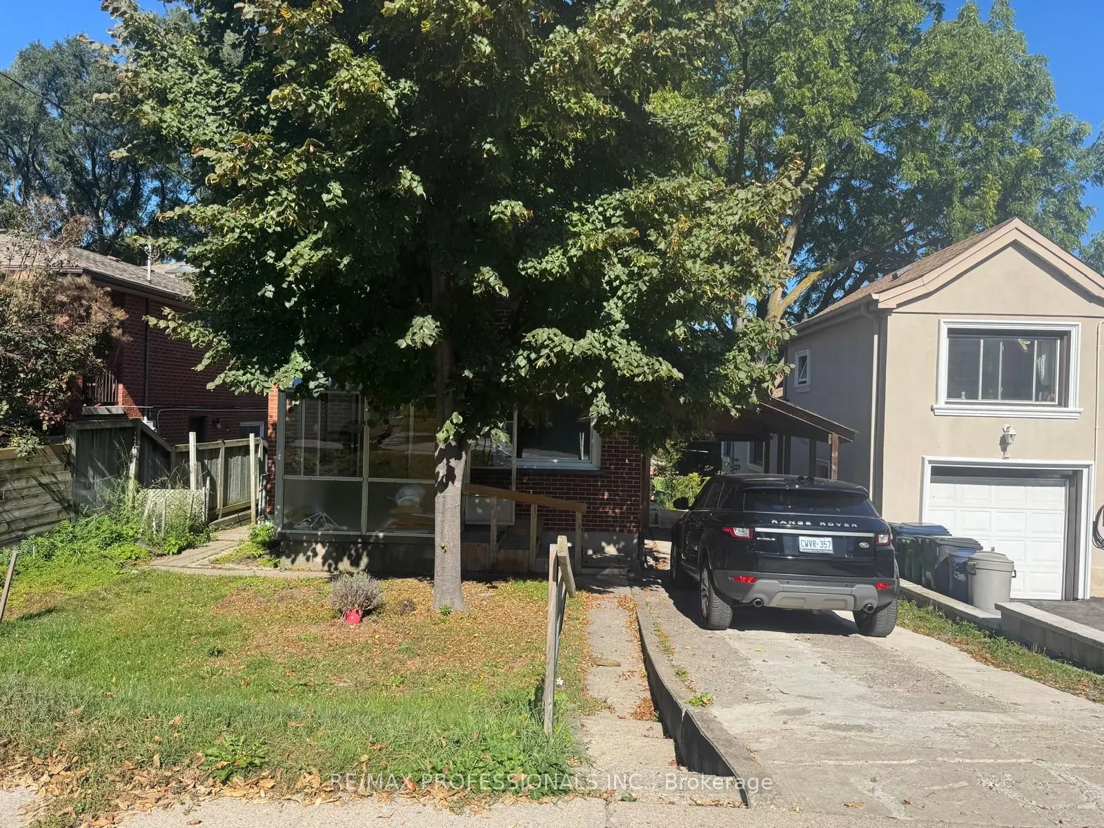 8 Daniels Street