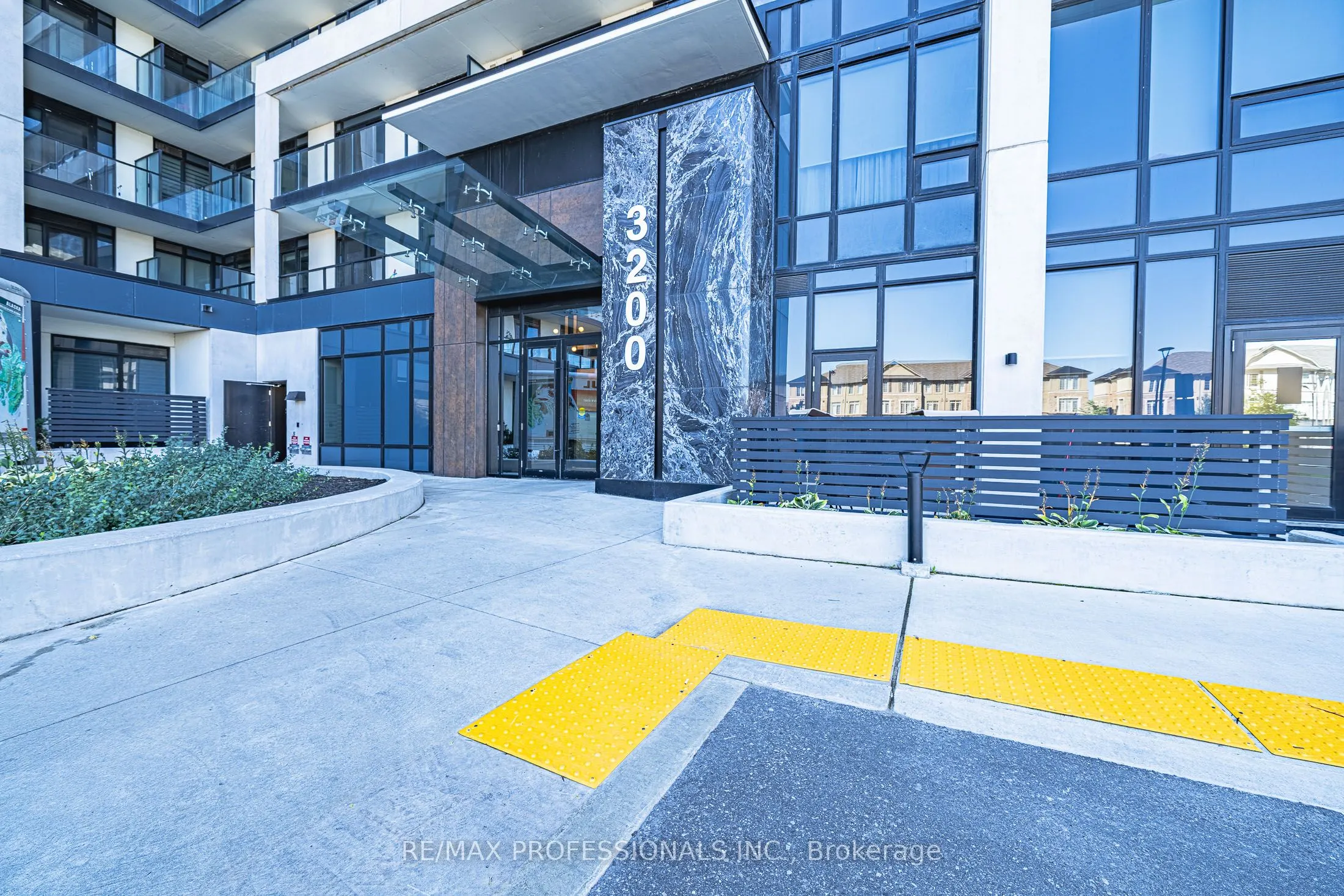 3200 William Coltson Avenue, #311