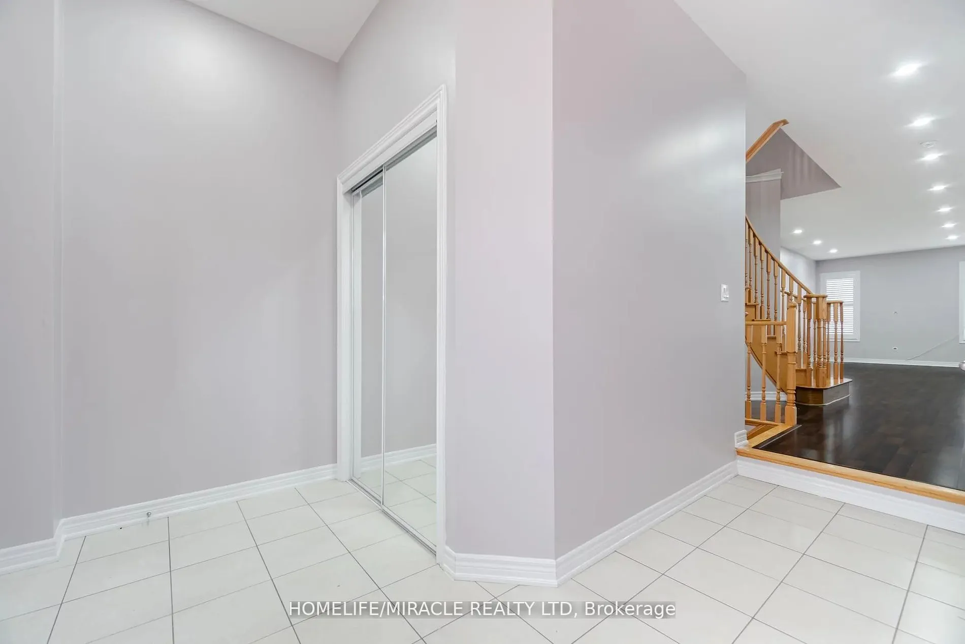 93 Kempenfelt Trail