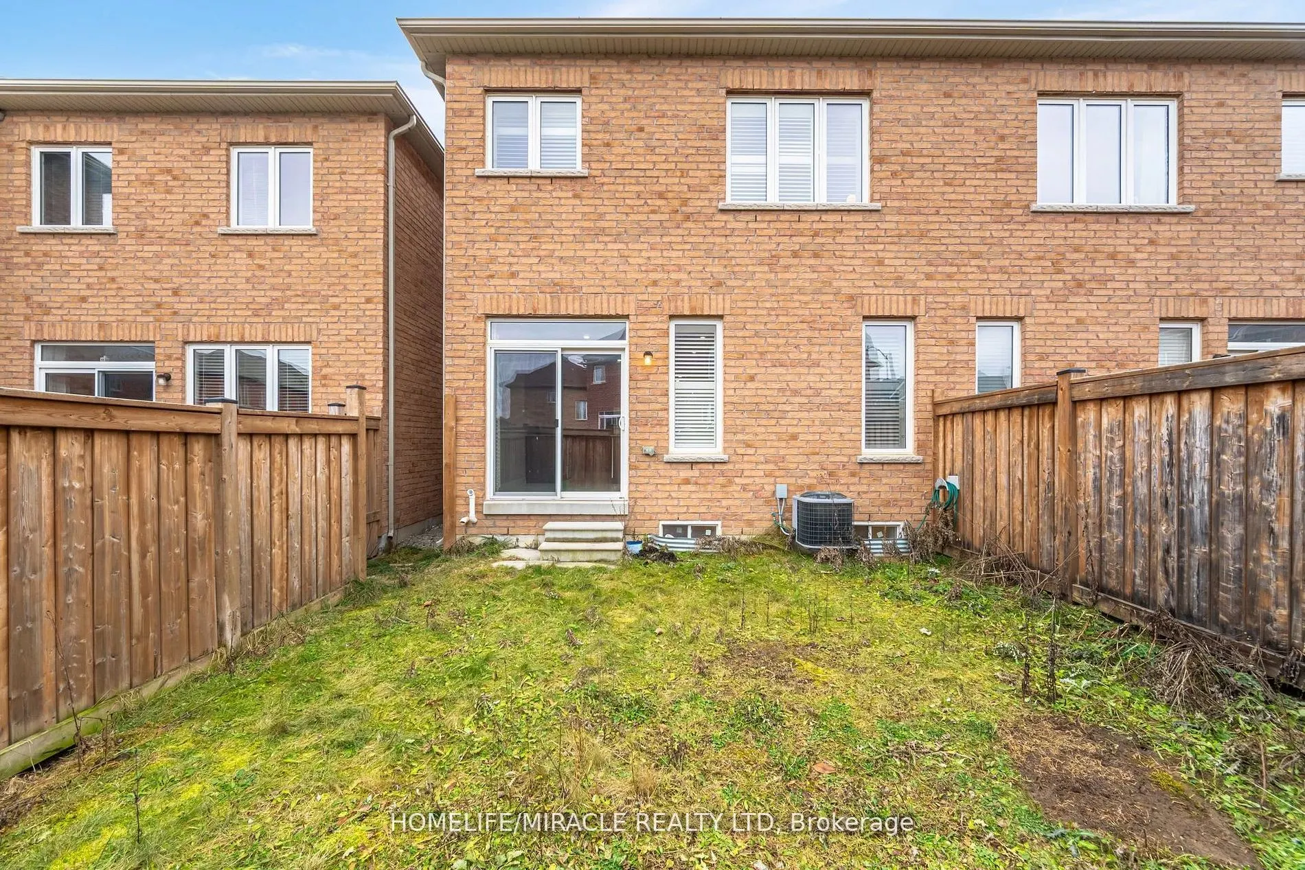 93 Kempenfelt Trail