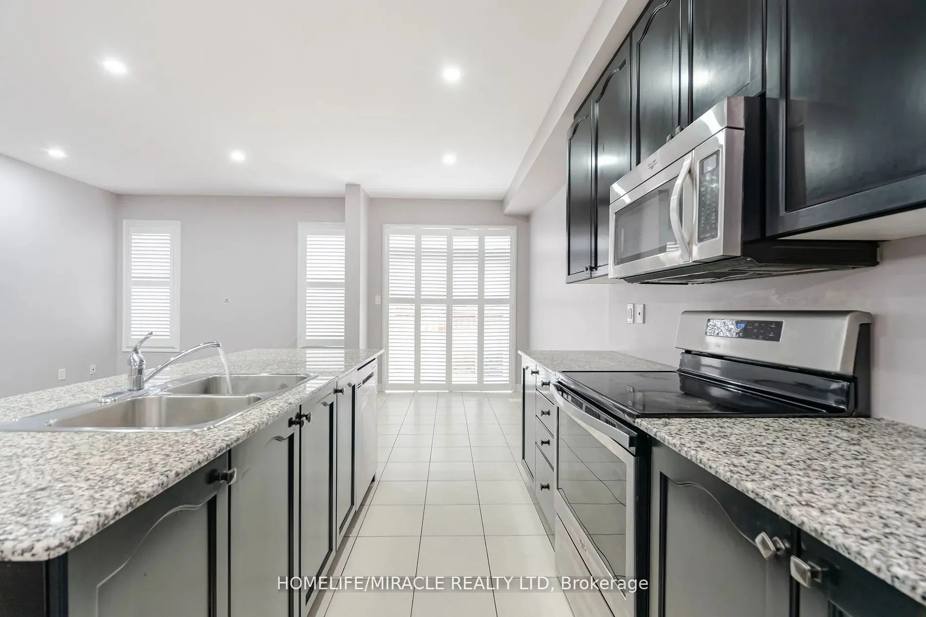 93 Kempenfelt Trail