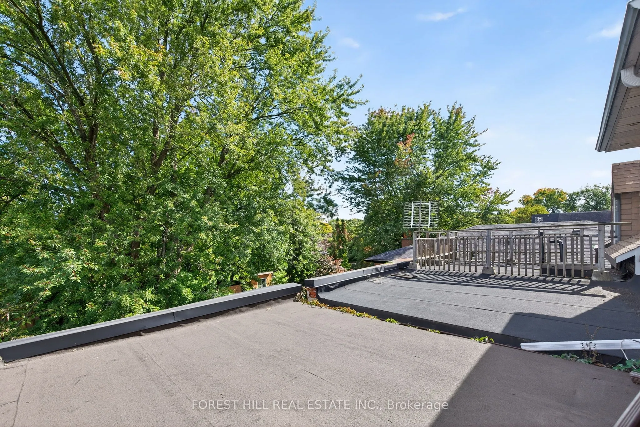 487 Clendenan Avenue