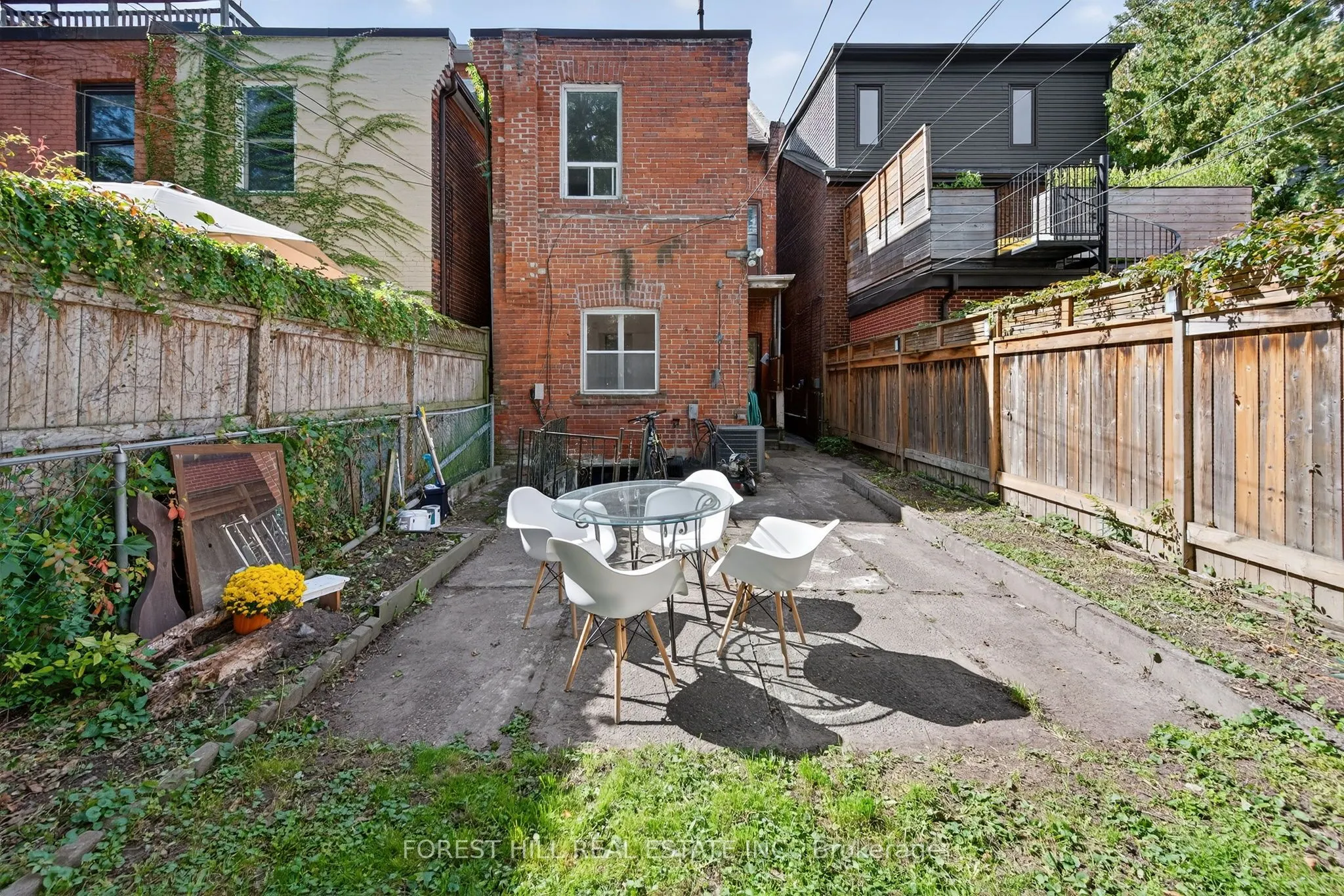 487 Clendenan Avenue