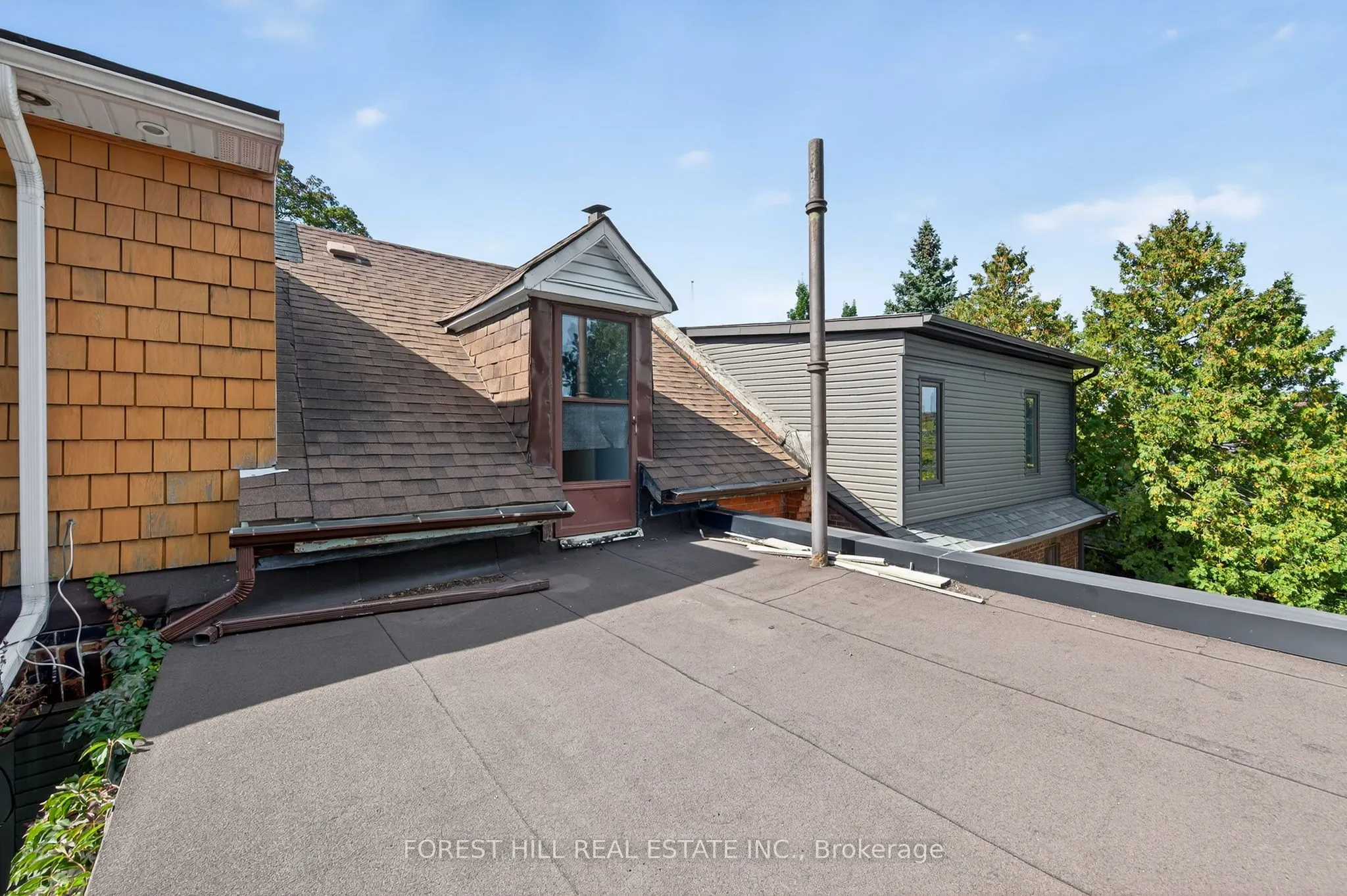487 Clendenan Avenue