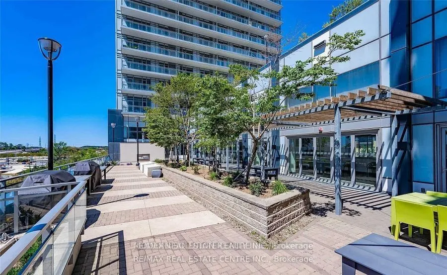360 Square One Drive, #1102