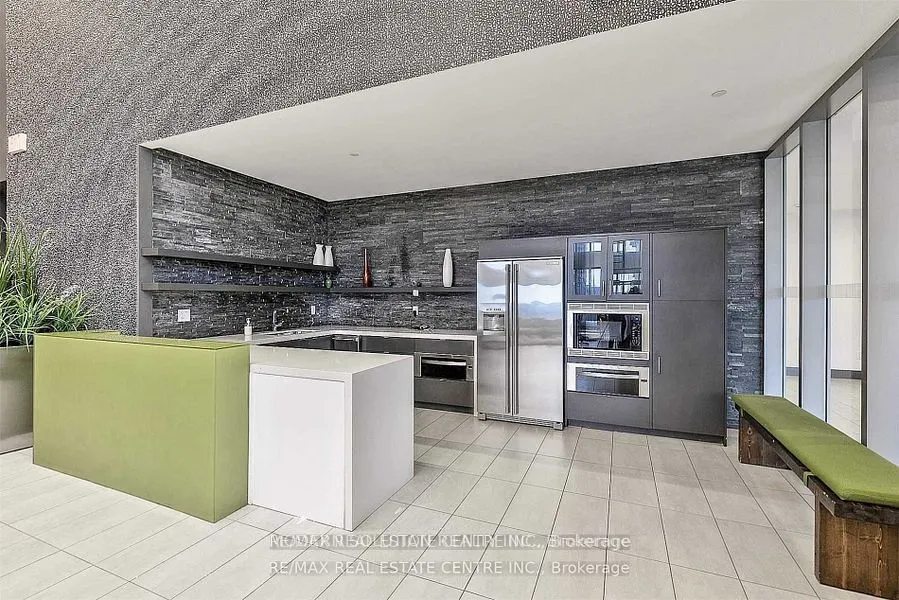 360 Square One Drive, #1102